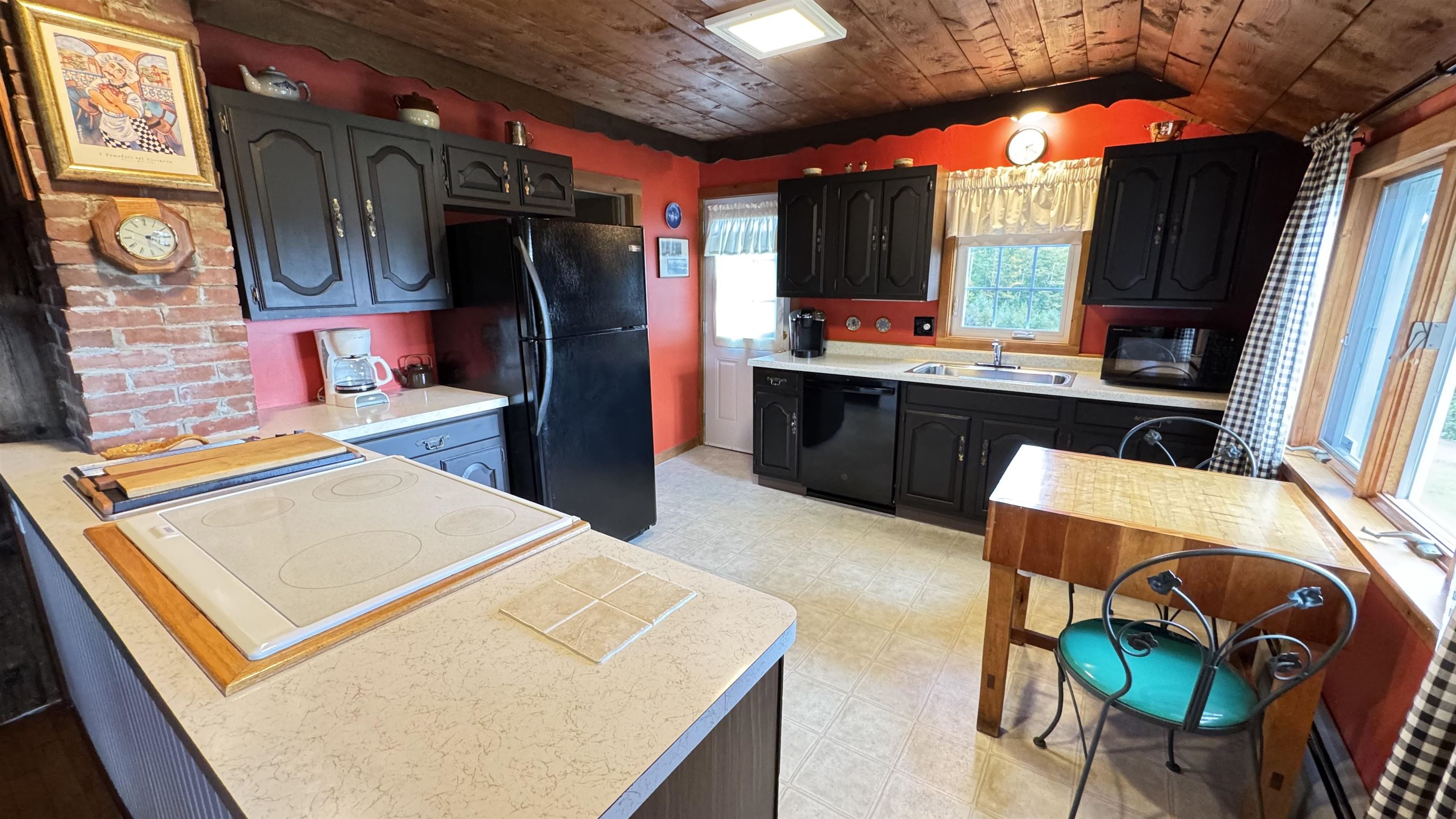 808 Whitcomb Hill Road Property Photo 10