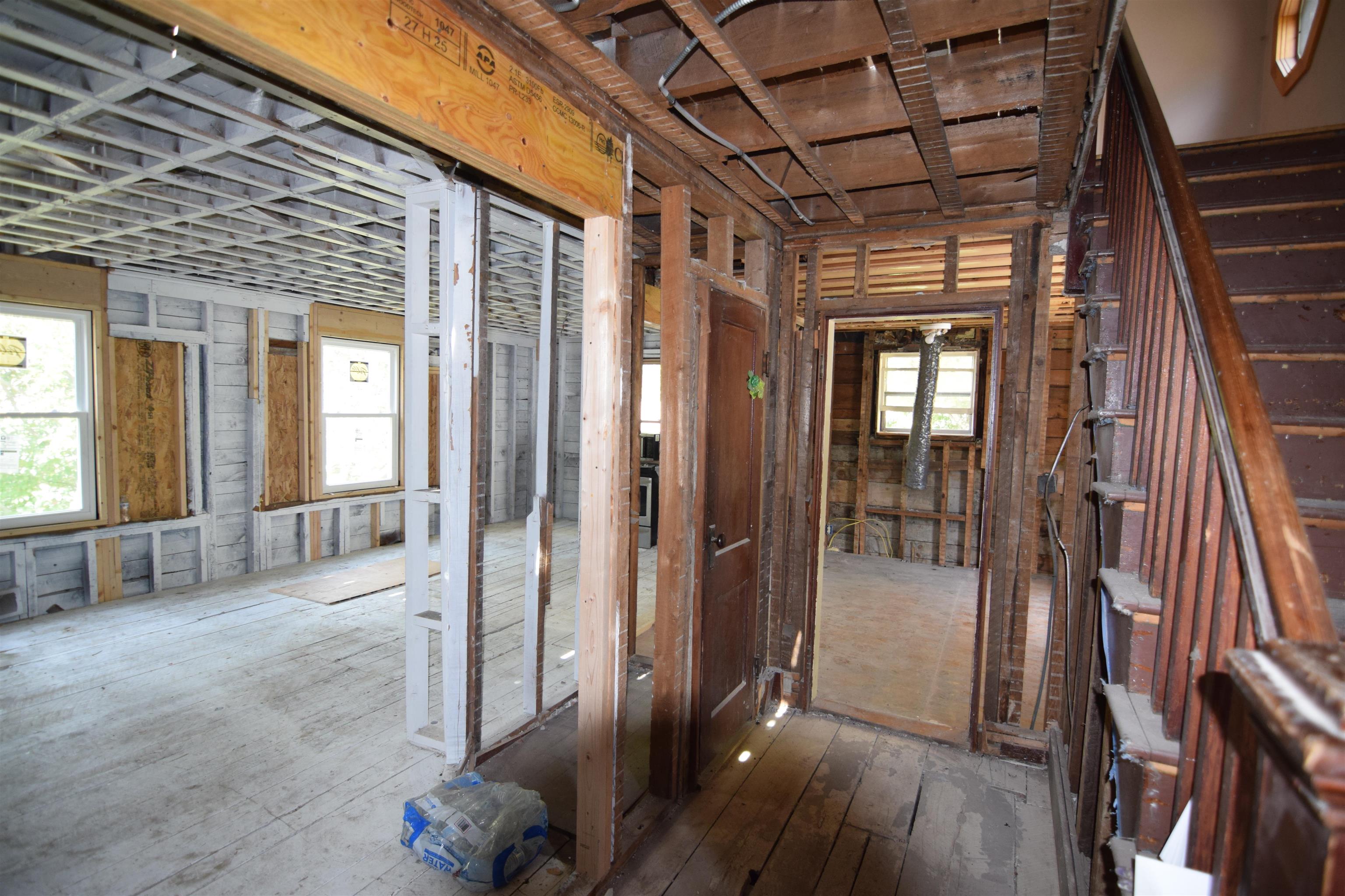 142 Maple Street Property Photo 14