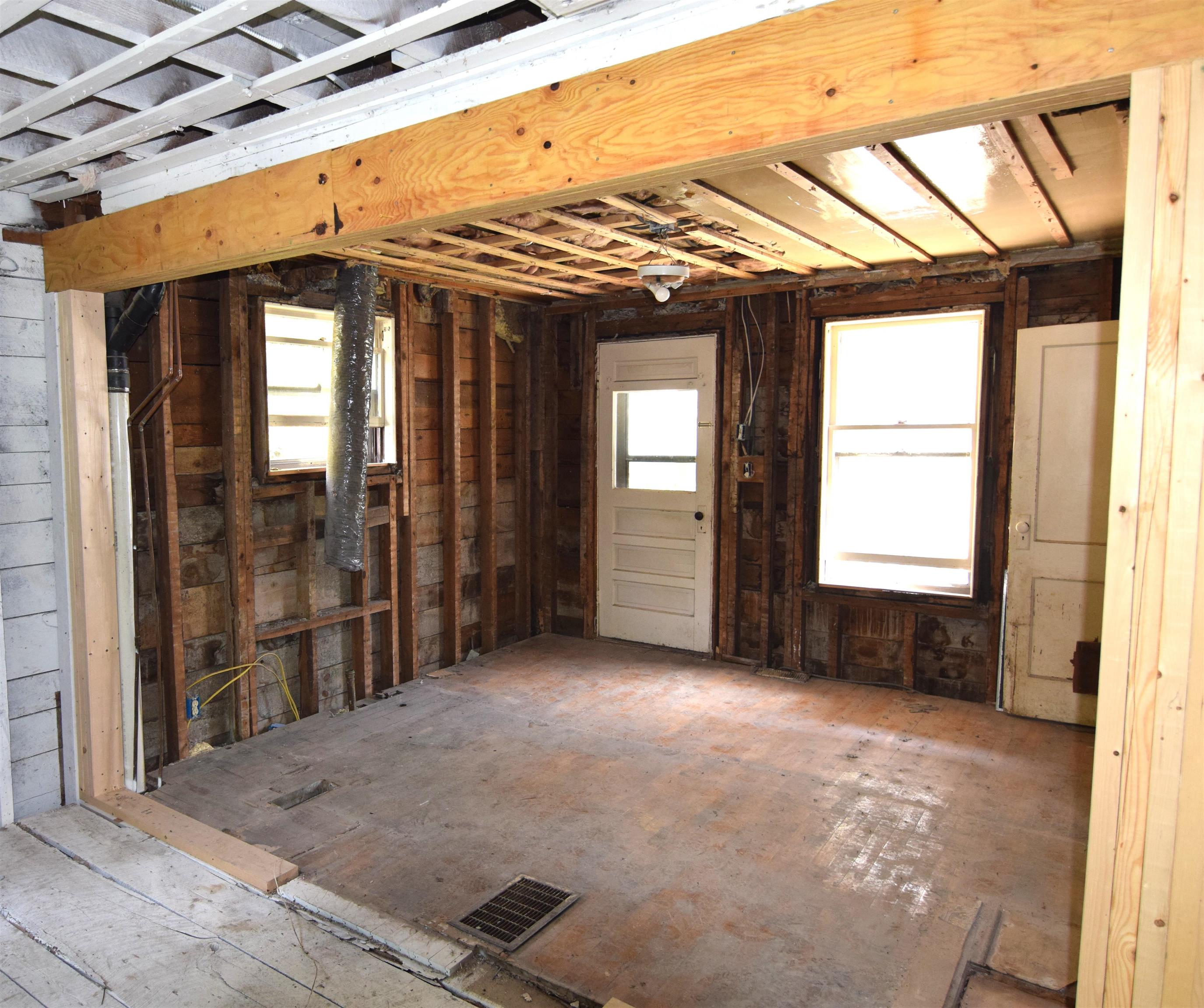 142 Maple Street Property Photo 15