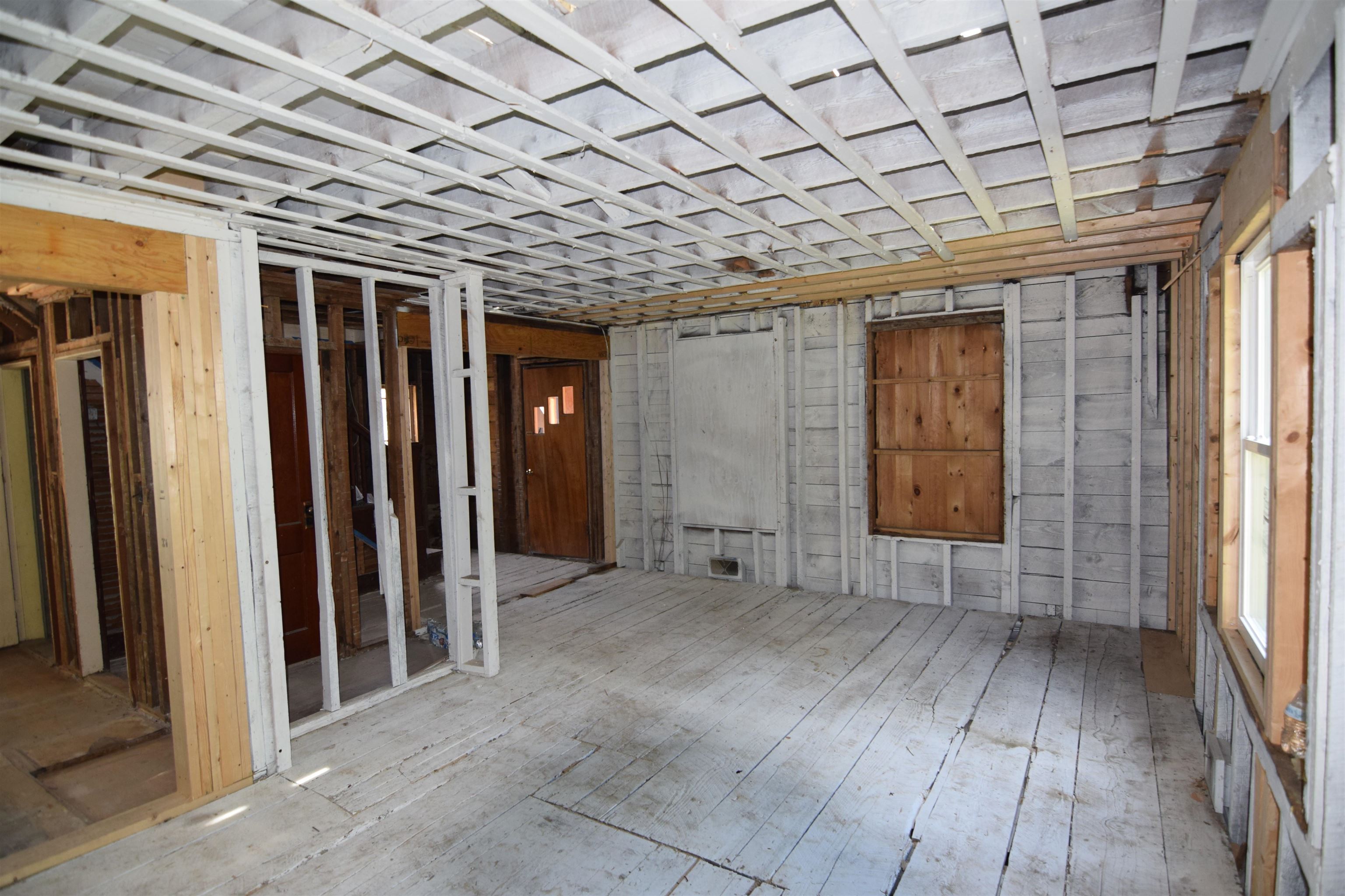 142 Maple Street Property Photo 25