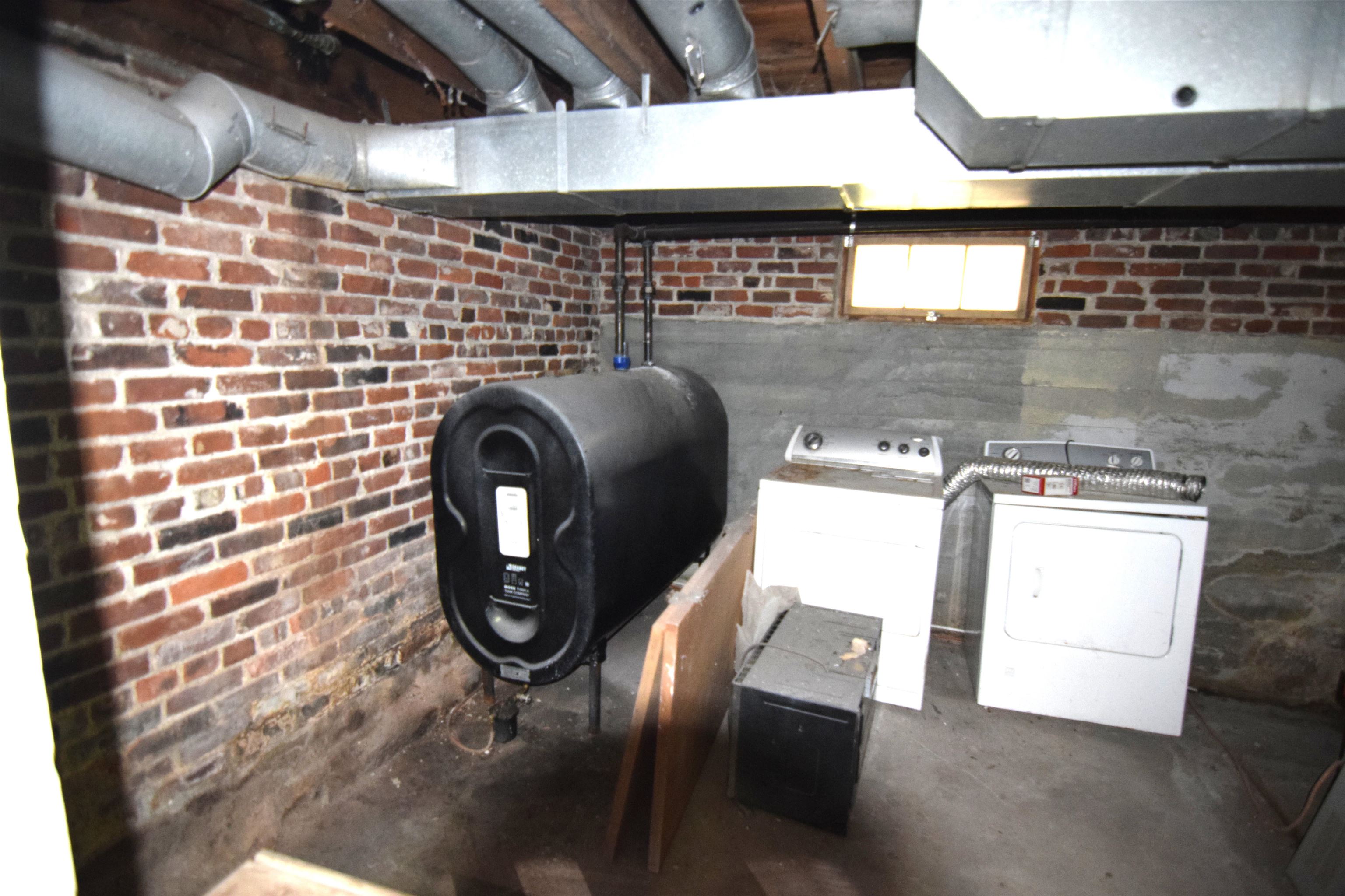 142 Maple Street Property Photo 32