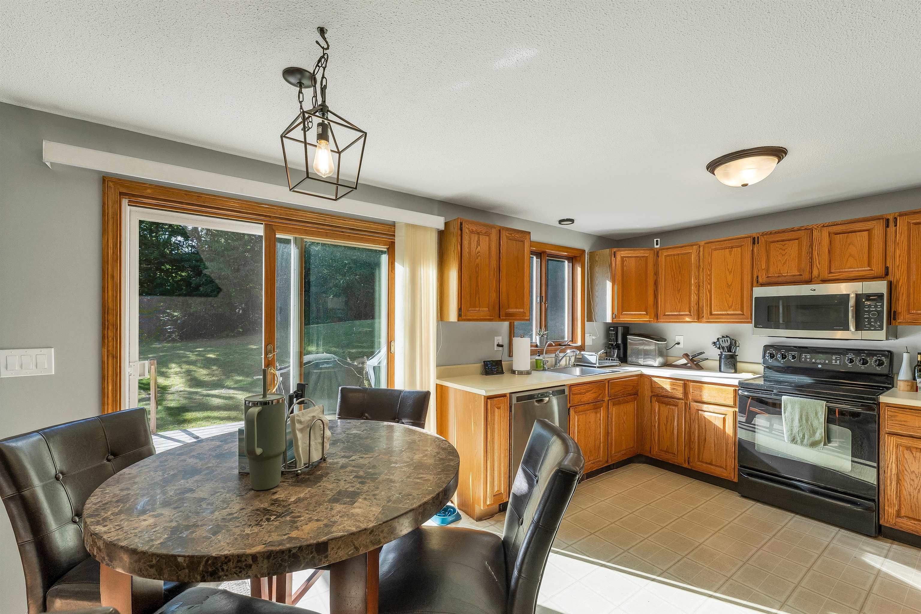 199 Richmond Road Property Photo 15