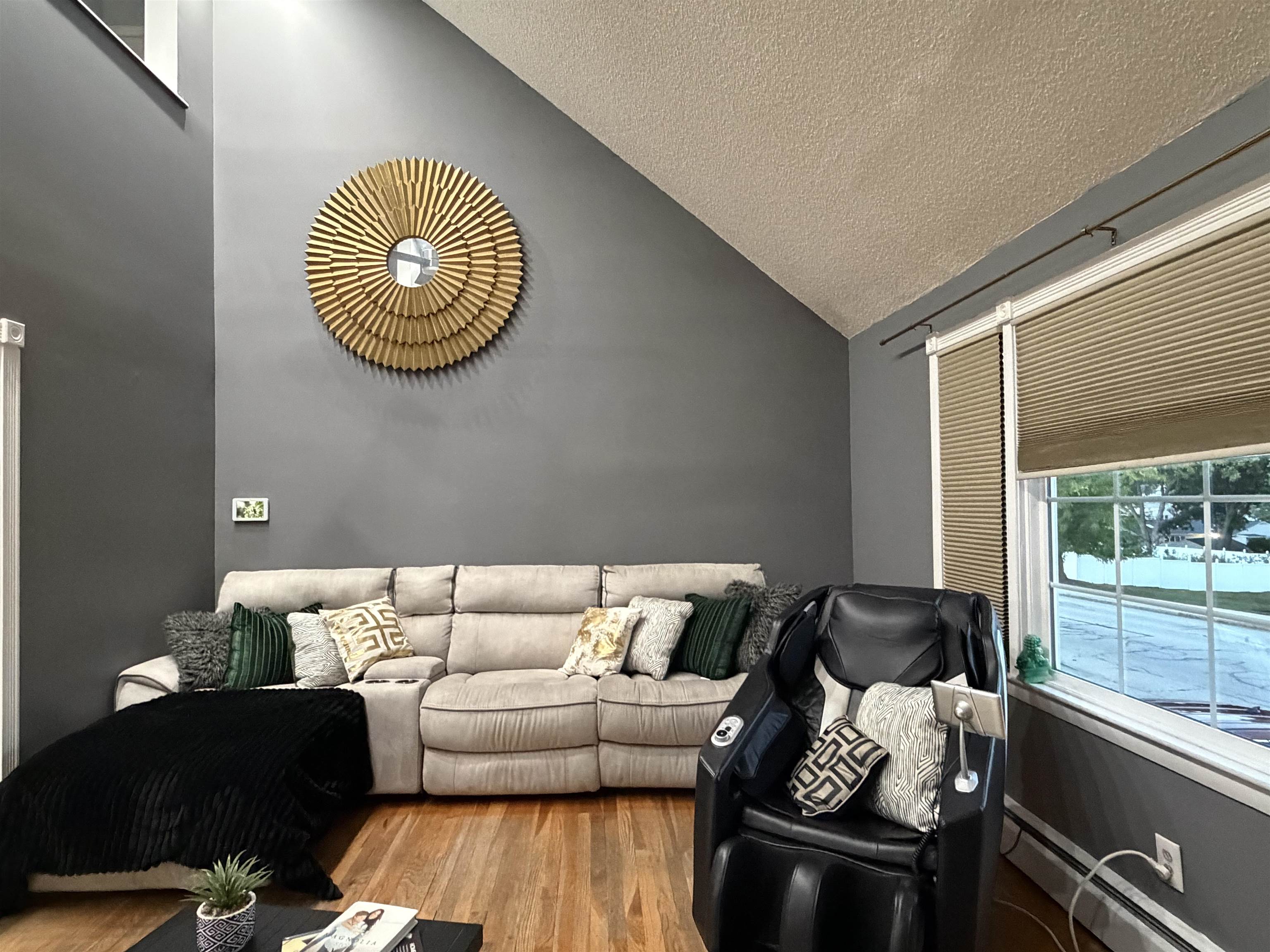 123 South Jewett Street Property Photo 3