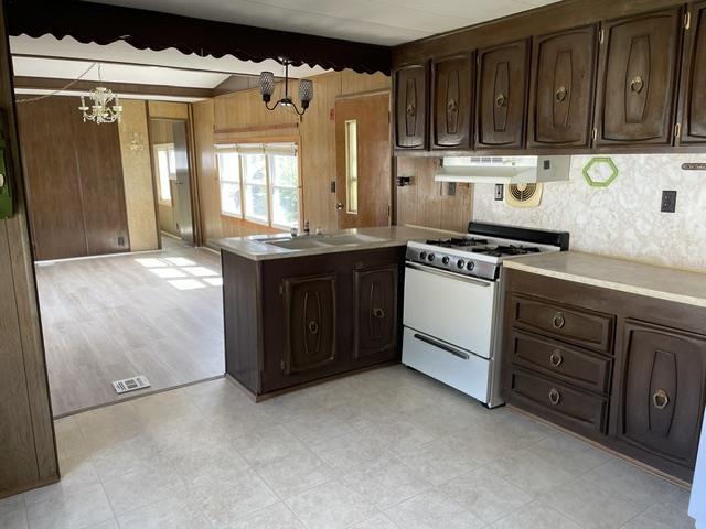 3 Willow Street Property Photo 6