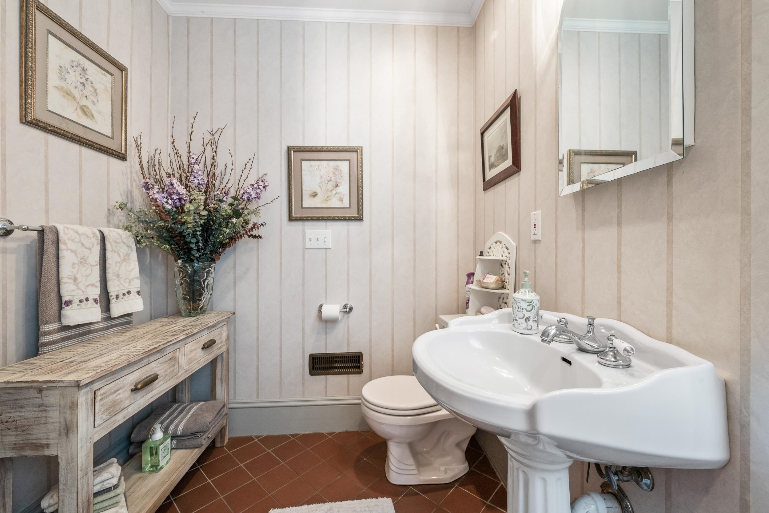 89 Bunker Hill Street Property Photo 36