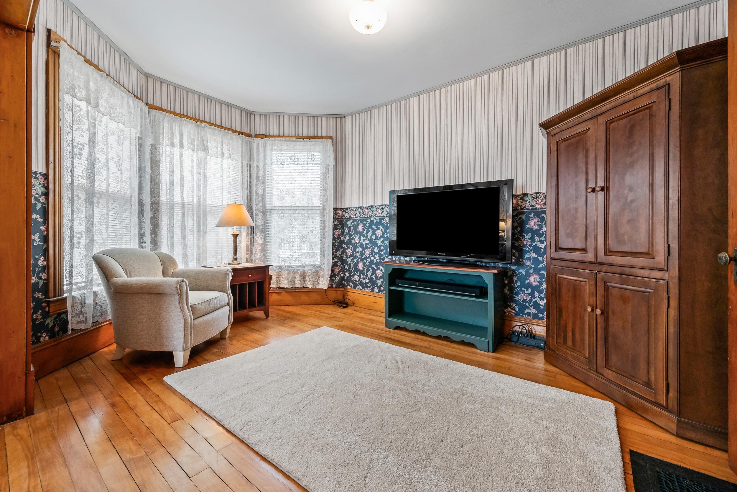 89 Bunker Hill Street Property Photo 39