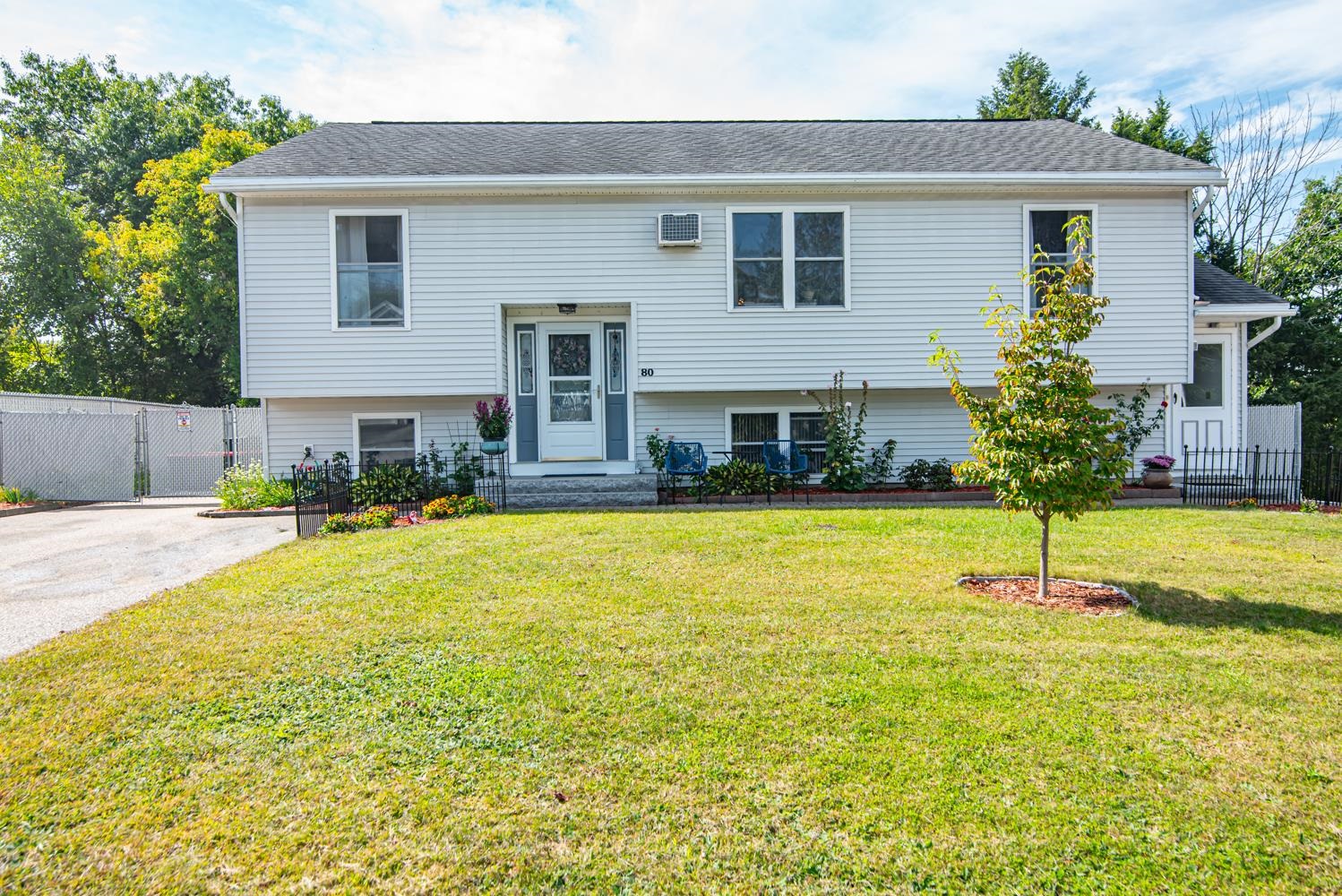 80 Rhode Island Avenue Property Photo 2