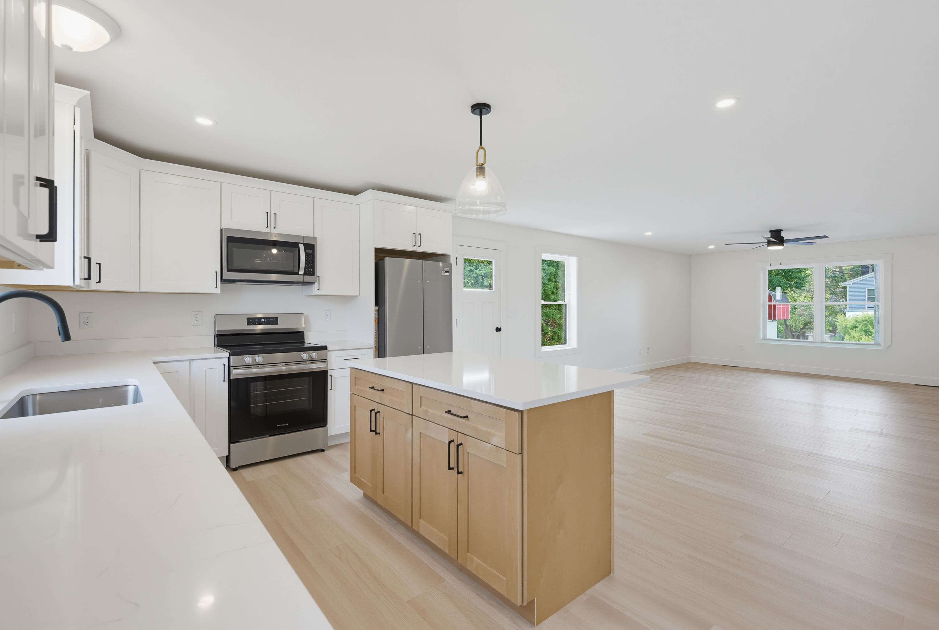 6 Swan Street Property Photo 11