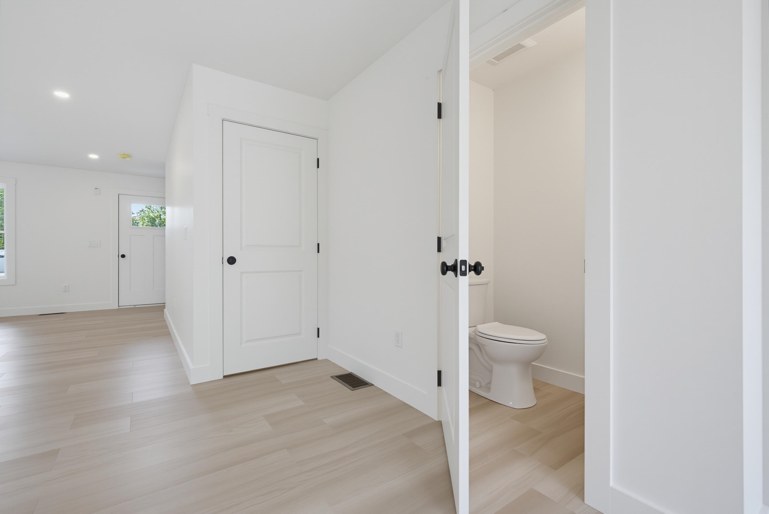 6 Swan Street Property Photo 21