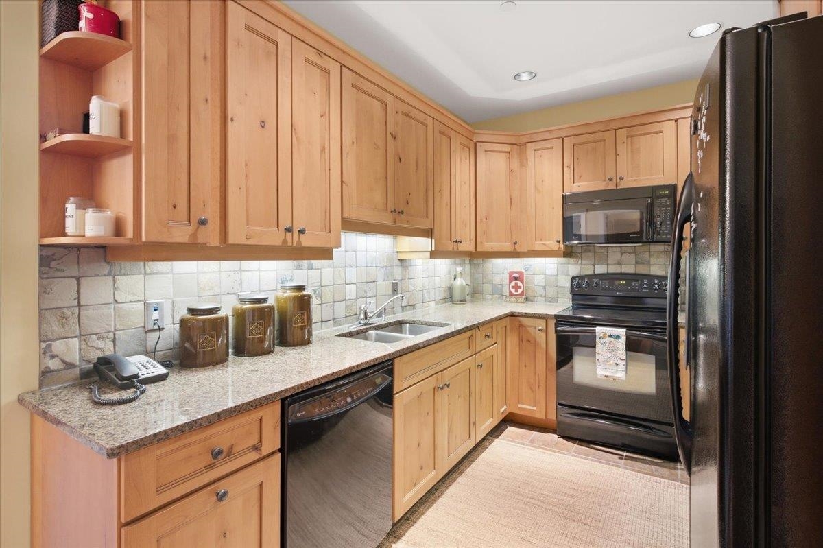 78 Middle Ridge Road Property Photo 10