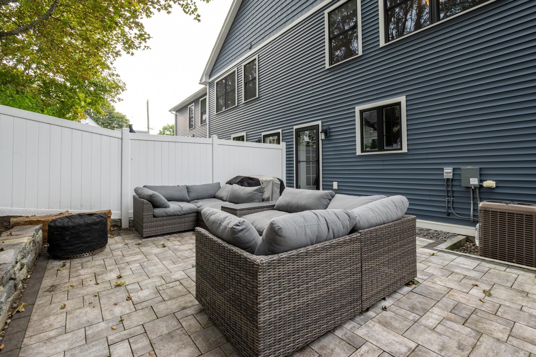 79 Thornton Street Property Photo 35