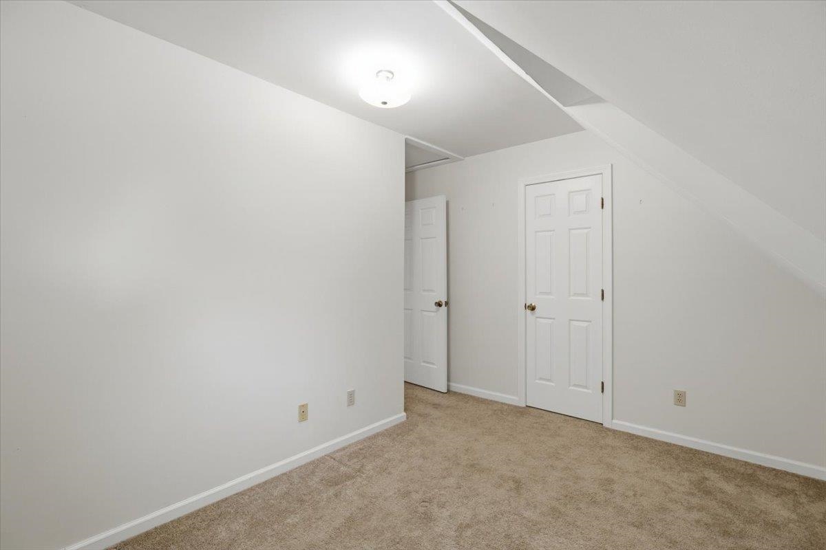 314 Chester Knoll Drive Property Photo 29