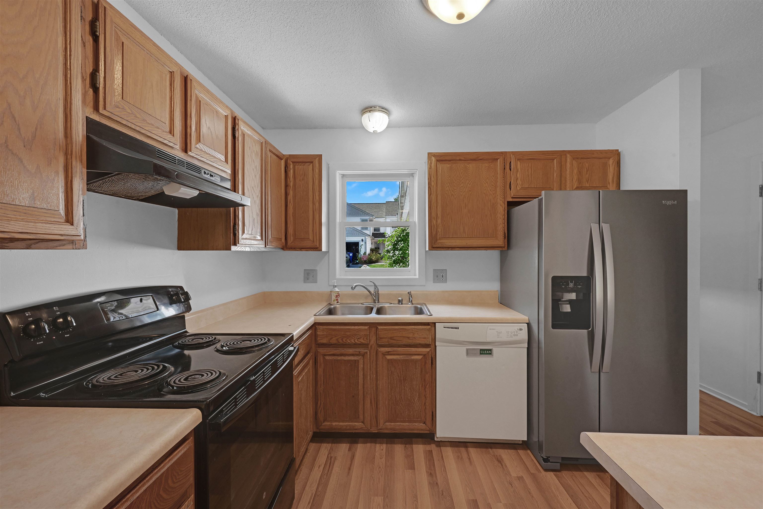84 Saybrook Road Property Photo 2