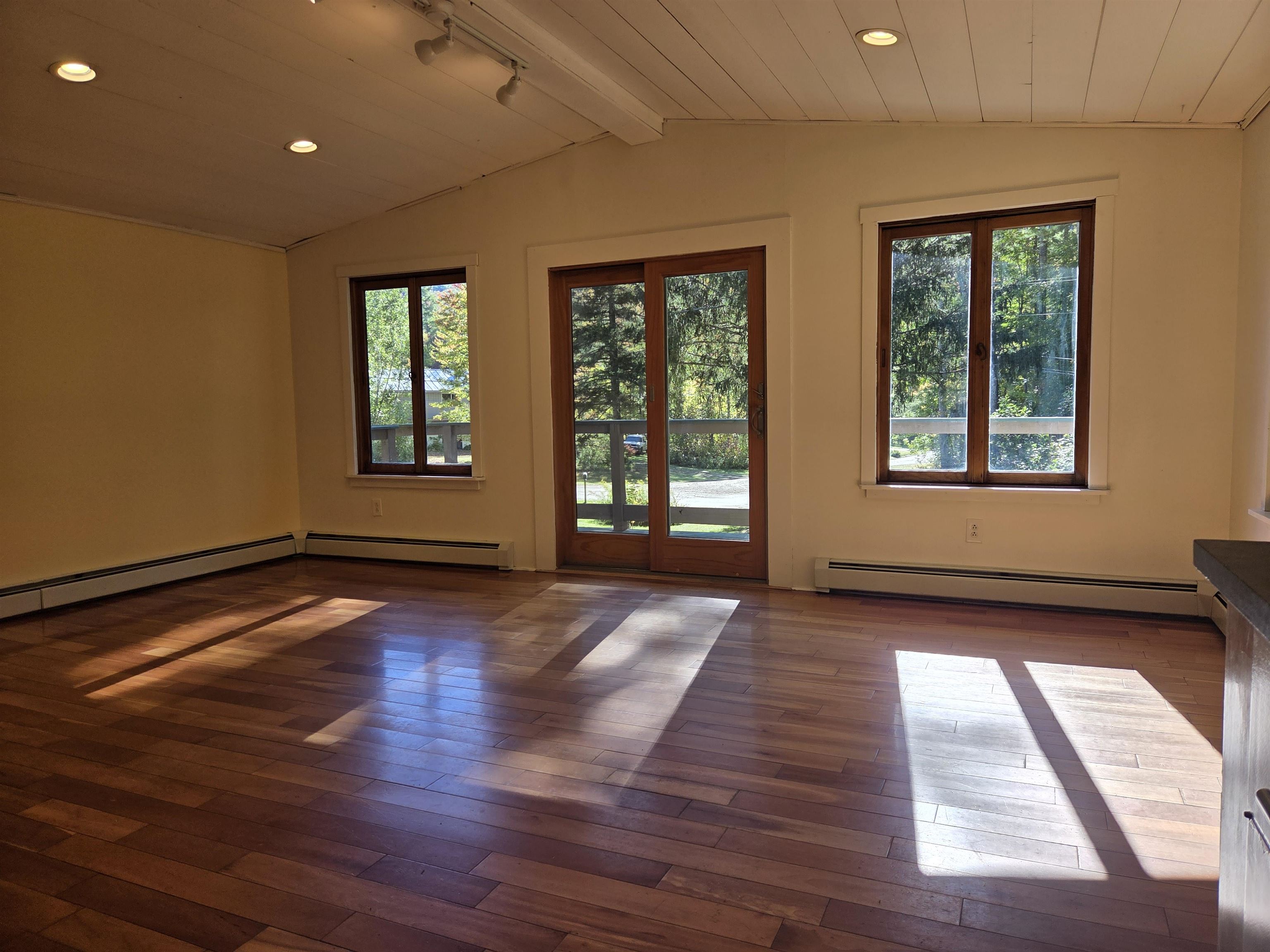 868 Magic Circle Property Photo 7