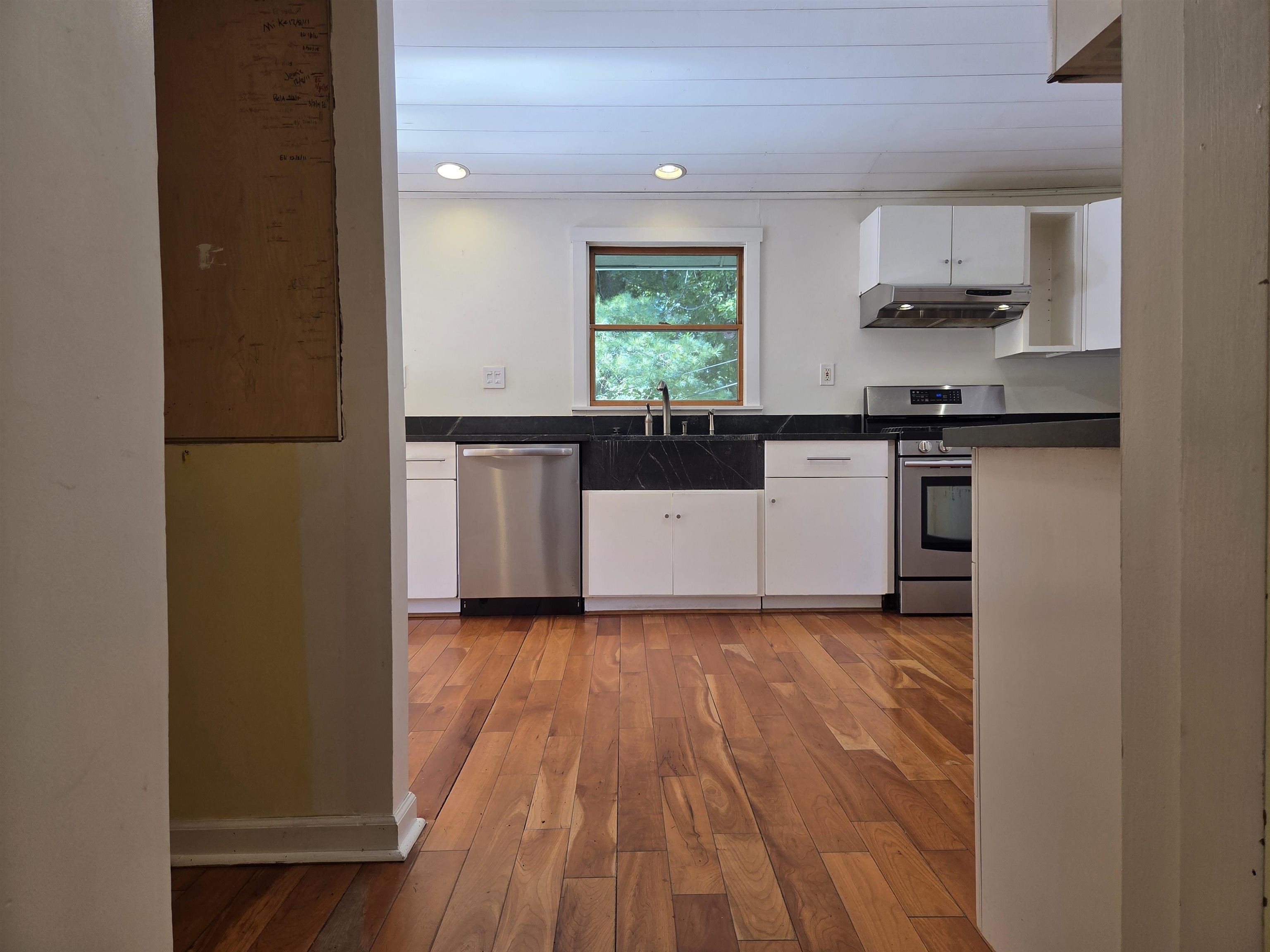 868 Magic Circle Property Photo 8