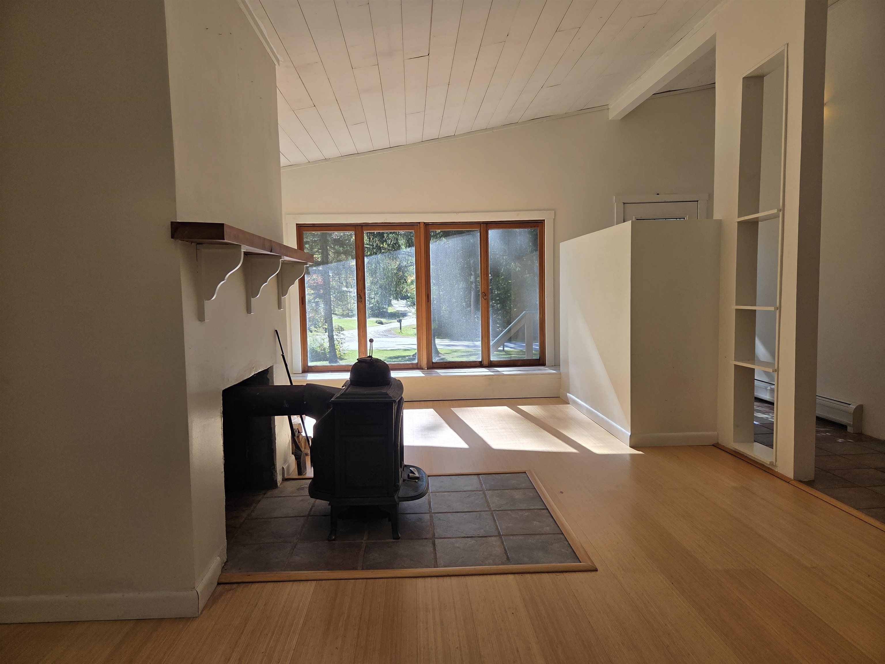 868 Magic Circle Property Photo 10
