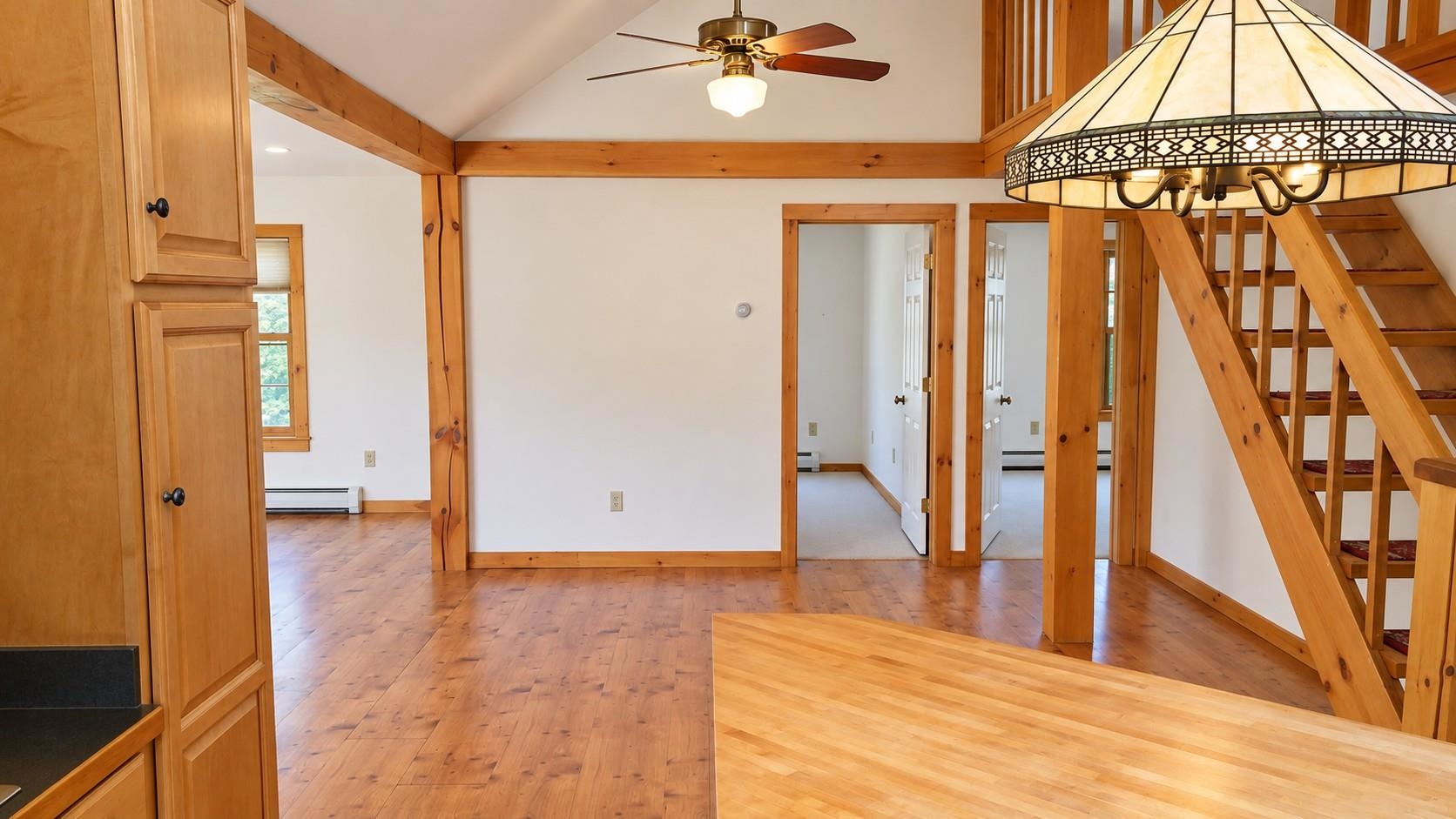 190 Depot Street Property Photo 6