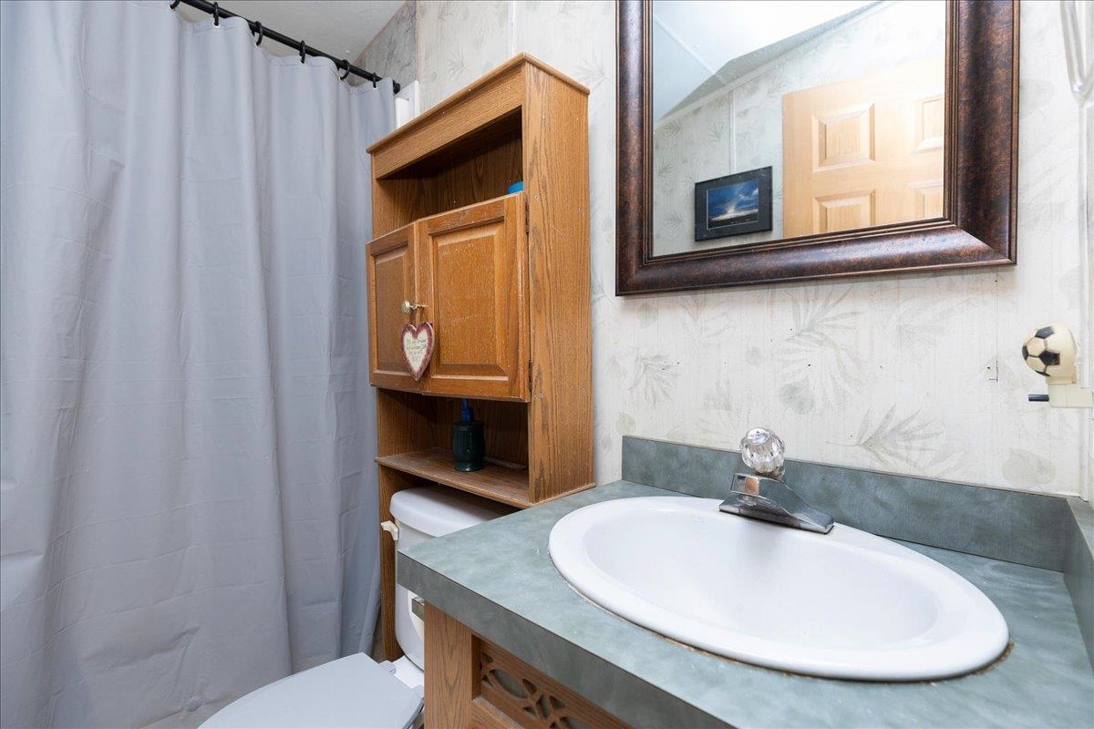 11 Allen Street Property Photo 27