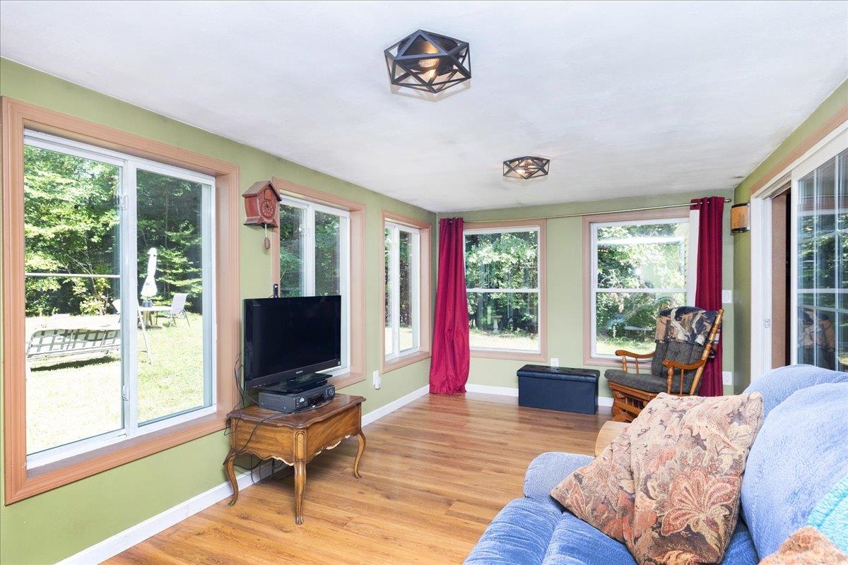 11 Allen Street Property Photo 35