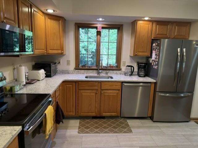 8 Mill Pond Lane Property Photo 3