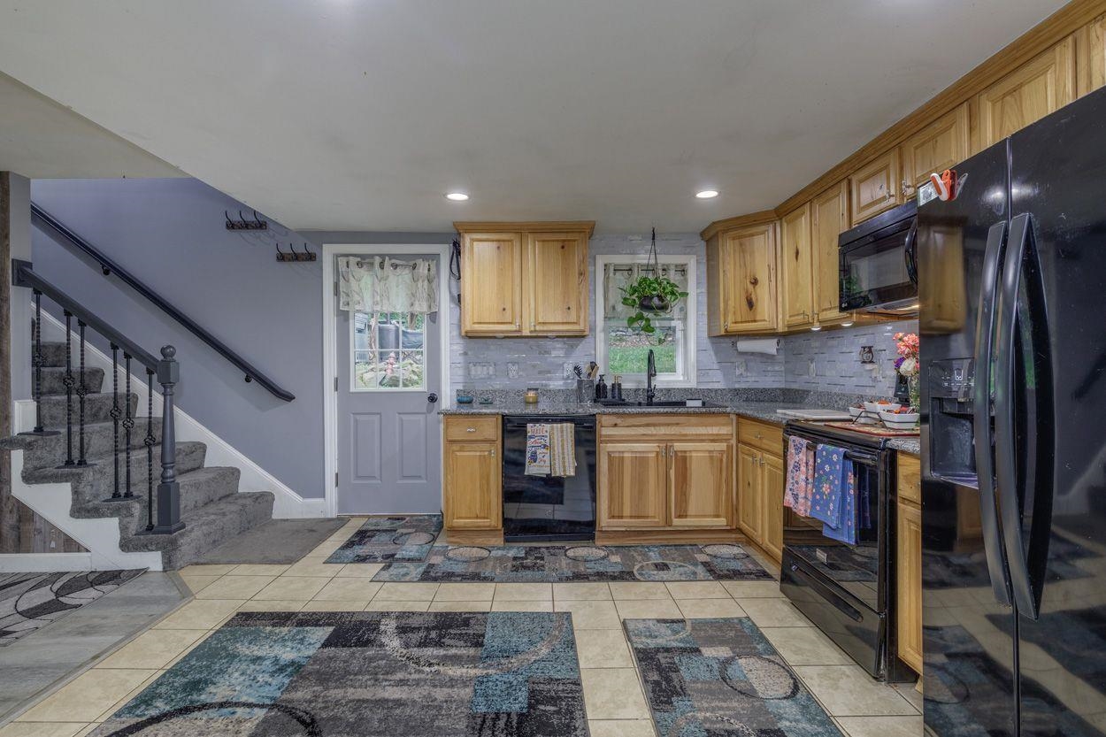 8 Poplar Street Property Photo 18
