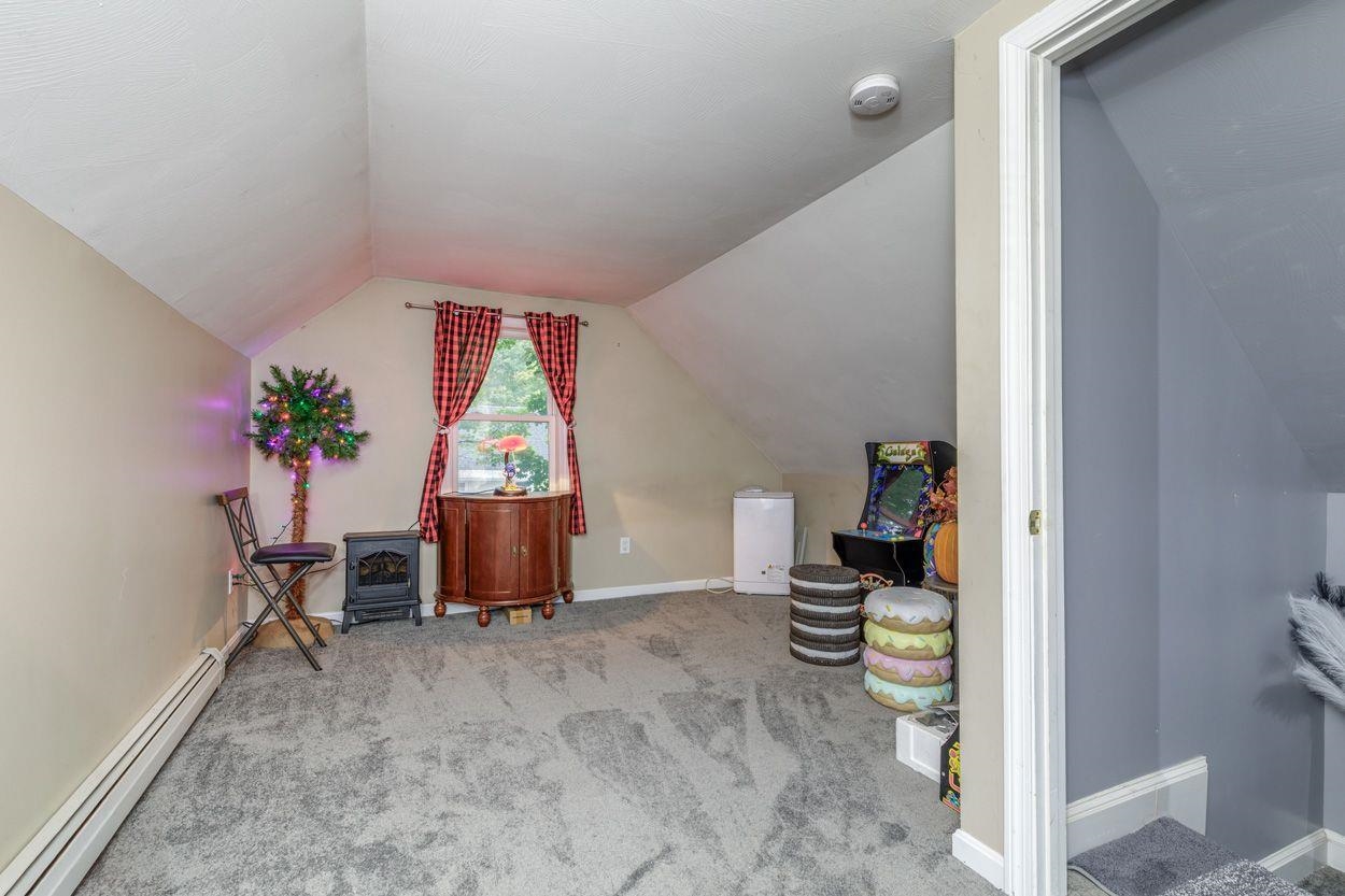 8 Poplar Street Property Photo 27