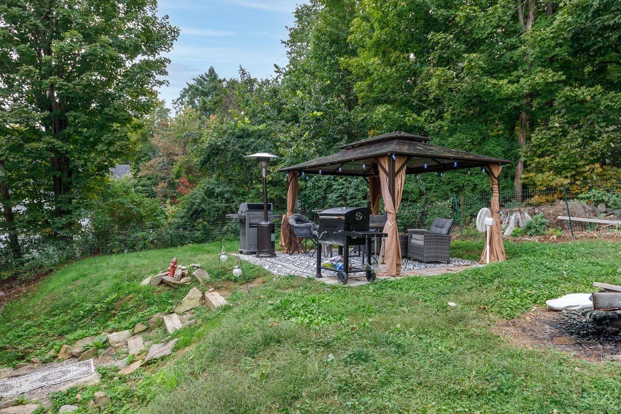 8 Poplar Street Property Photo 32