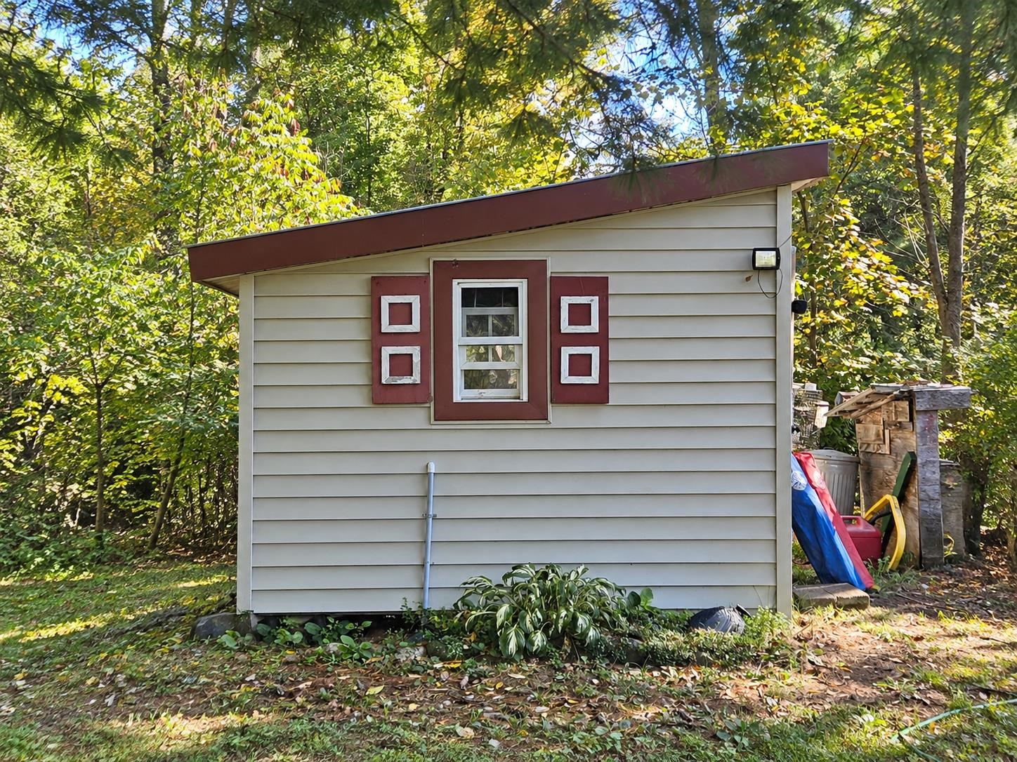 169 Pine Lane Property Photo 9