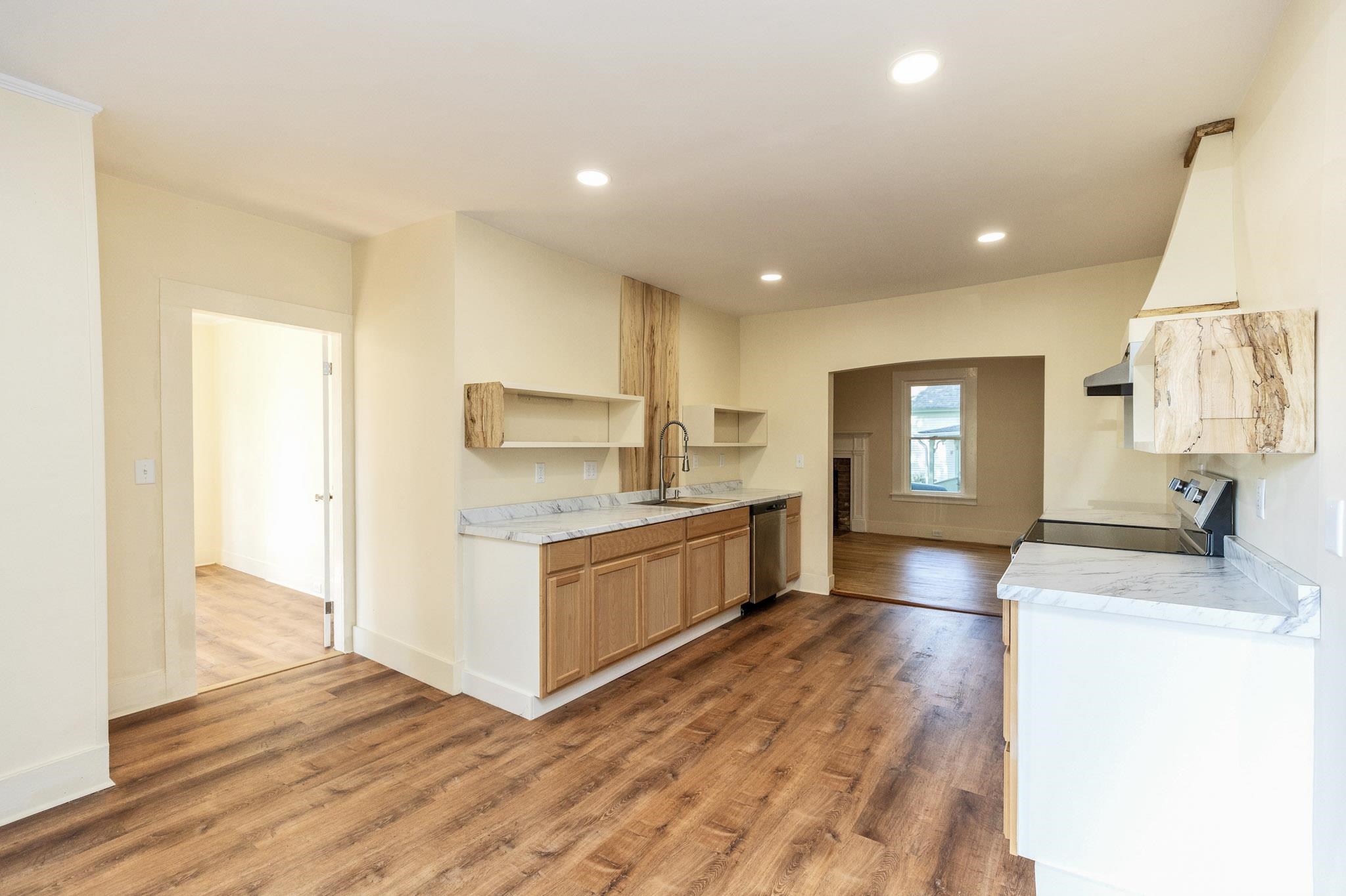 15 Union Street Property Photo 2