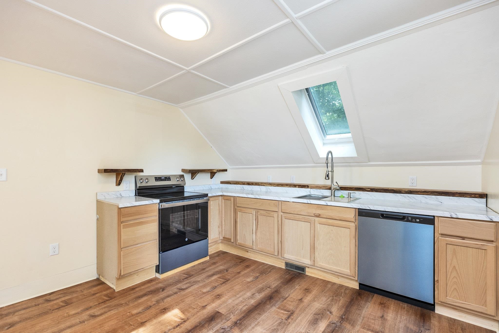 15 Union Street Property Photo 13