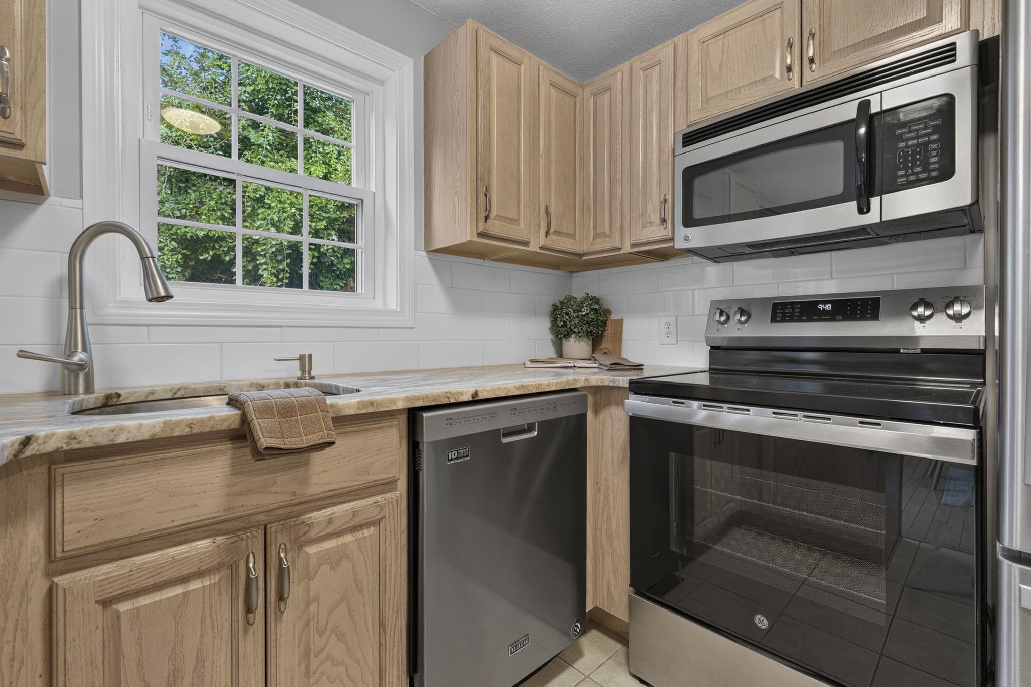 45 Fieldstone Drive Property Photo 5