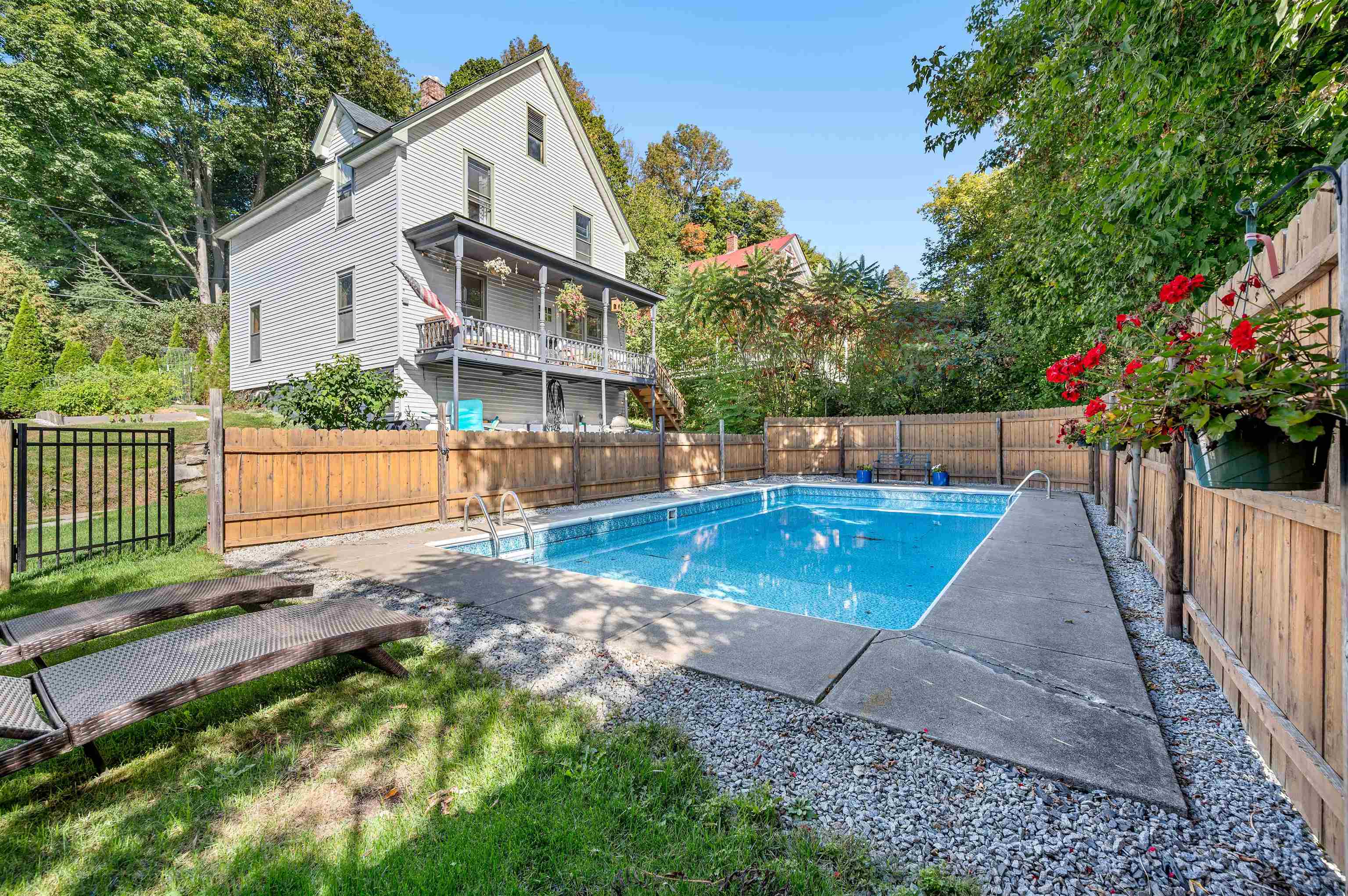 5 Elmwood Avenue Property Photo 1