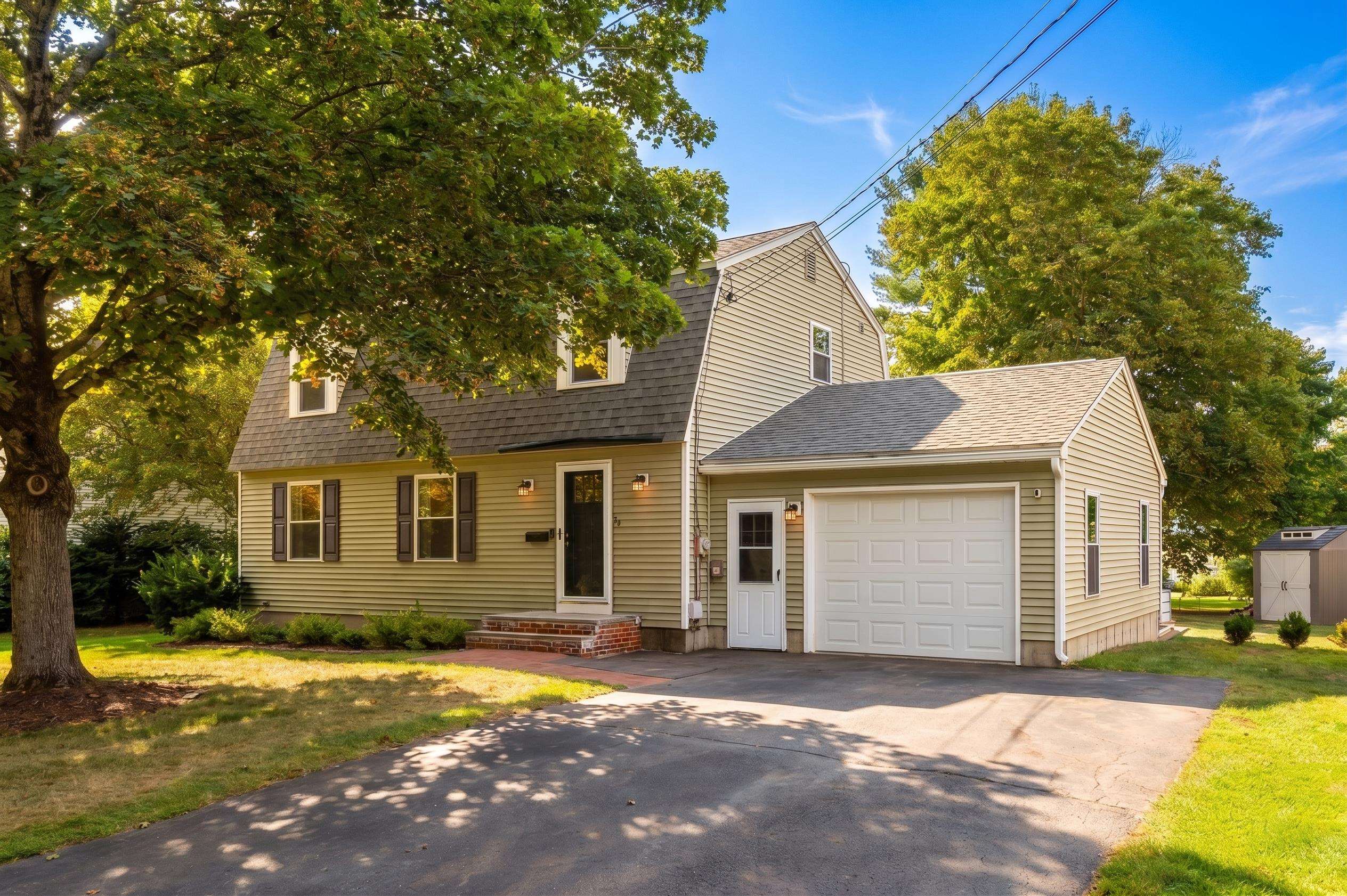 15 Hawthorne Road Property Photo 1