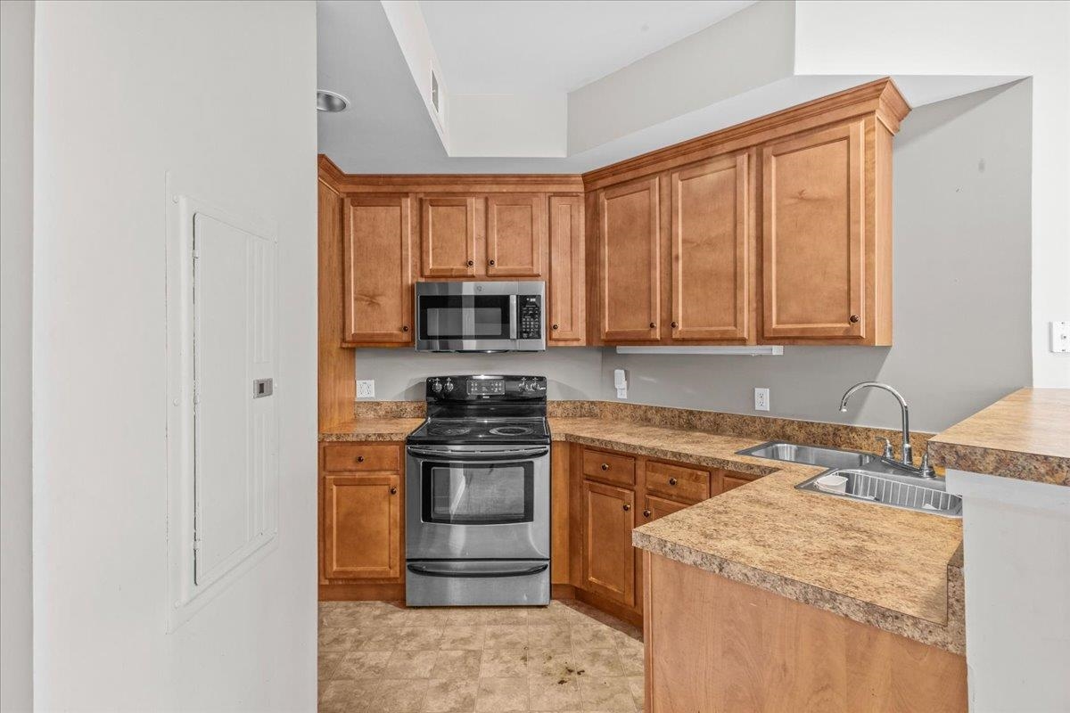 160 Wiley Road Property Photo 8