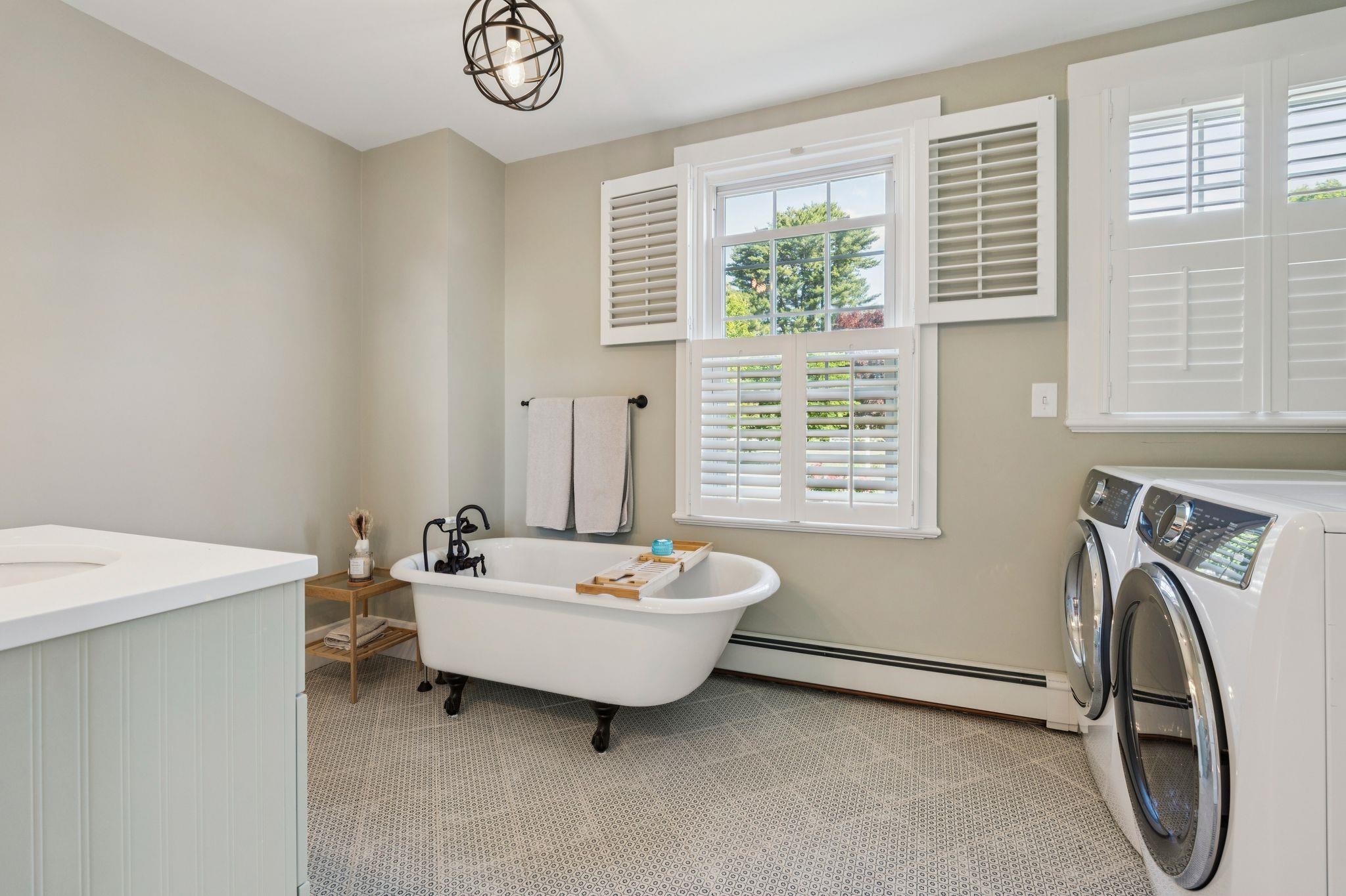 45 Post Road Property Photo 17