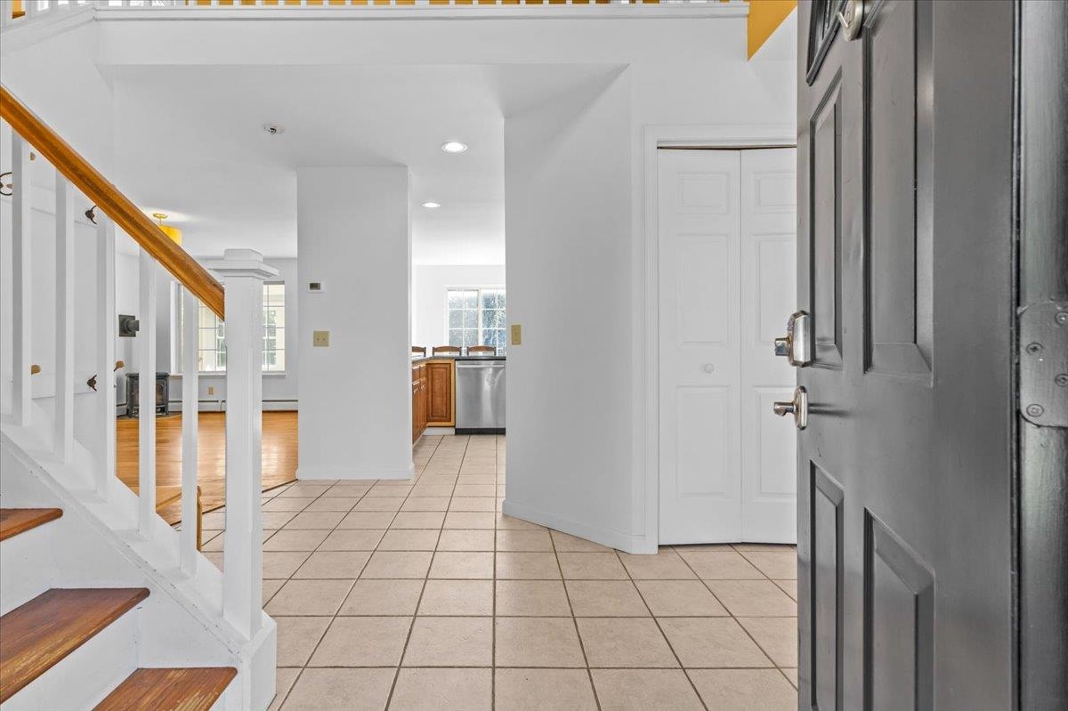 6 Weathersfield Bow Property Photo 3