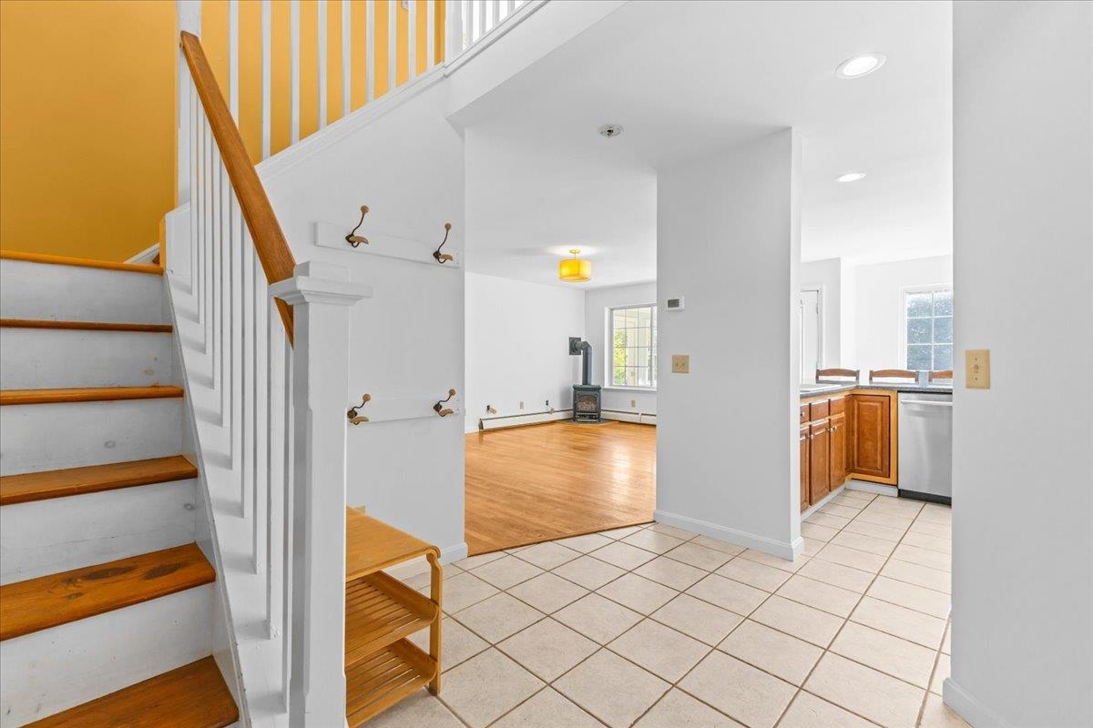 6 Weathersfield Bow Property Photo 5