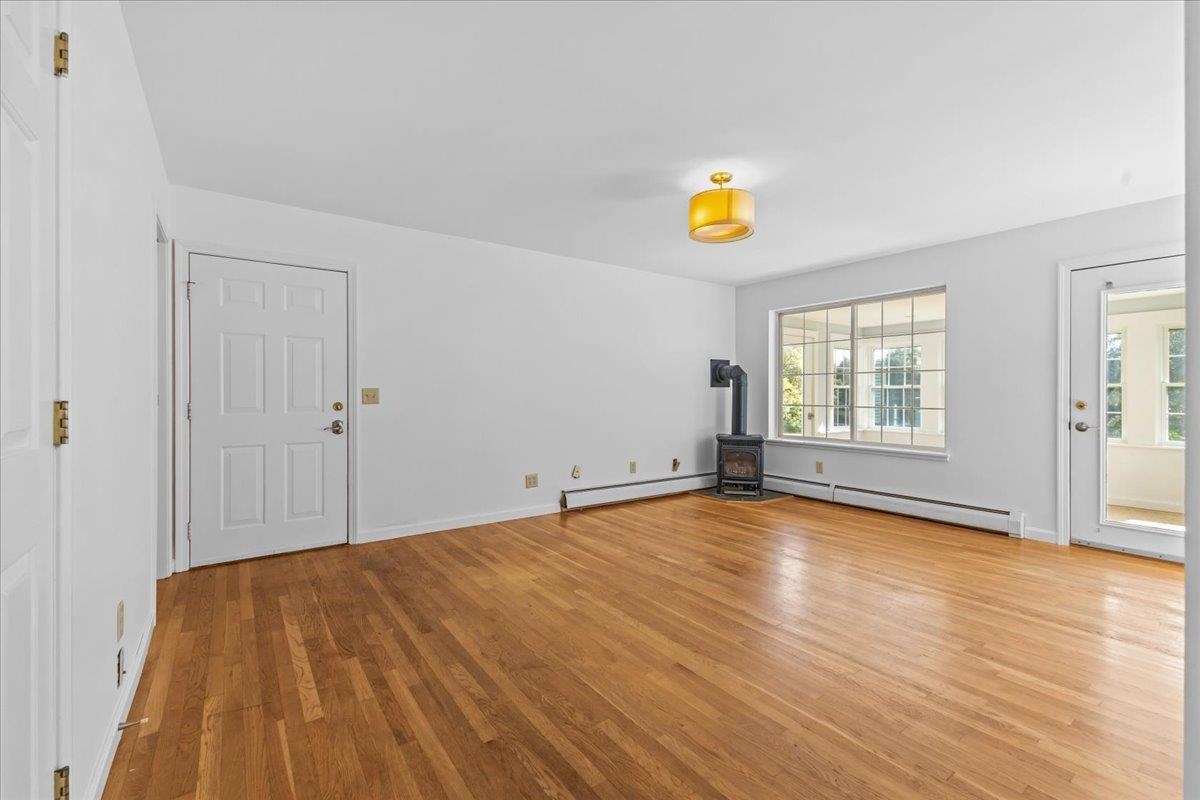 6 Weathersfield Bow Property Photo 6