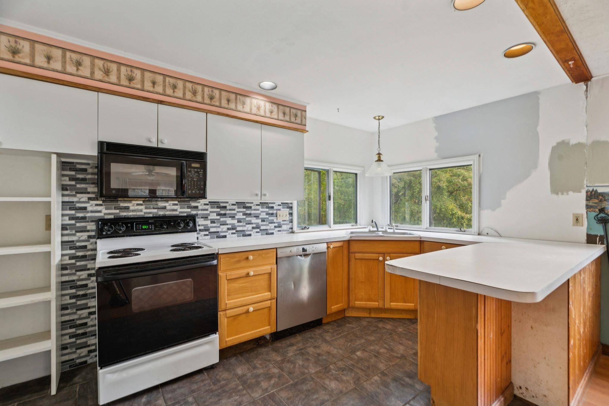 1534 Riford Brook Road Property Photo 8