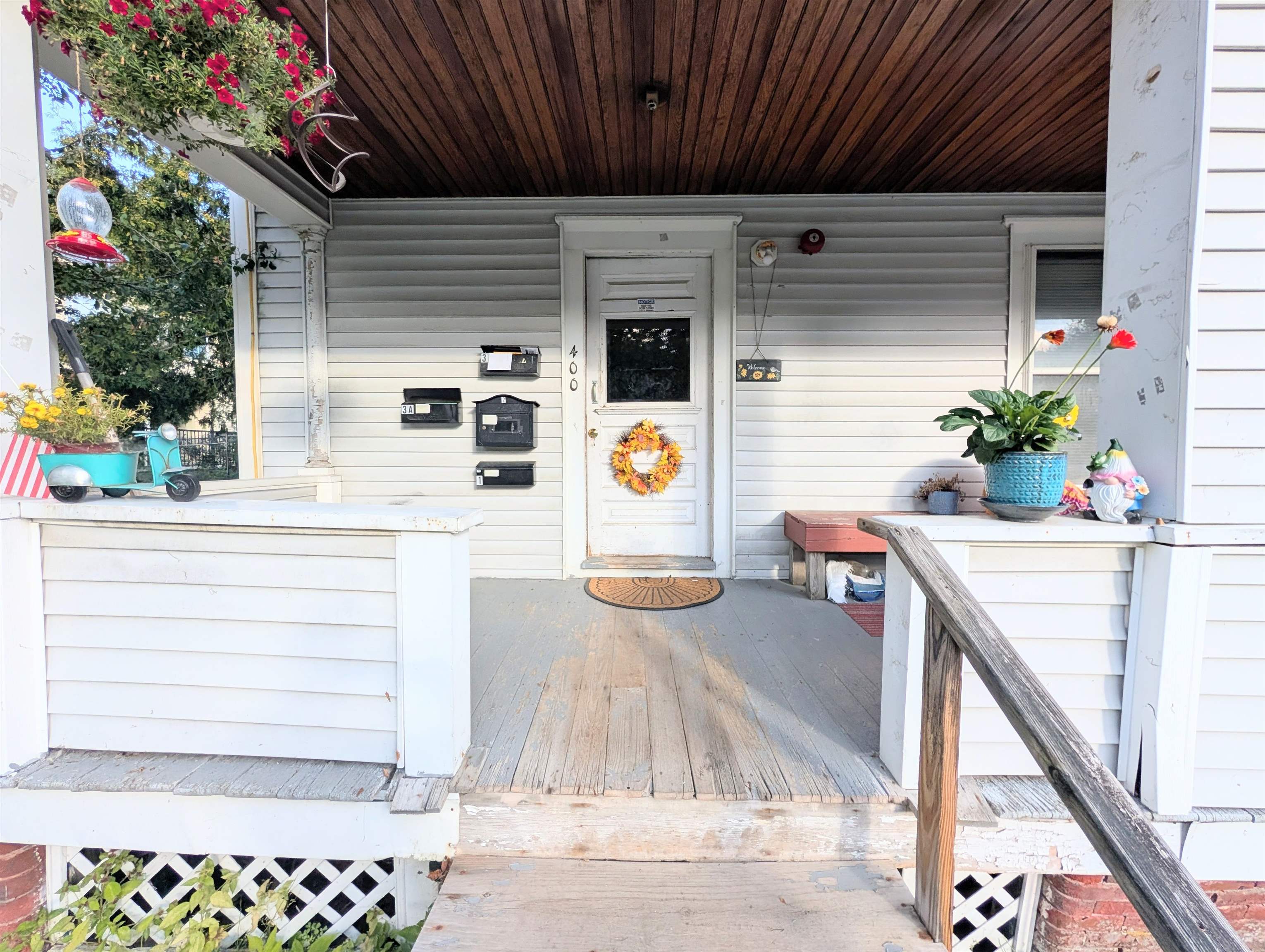 400 Cliff Street Property Photo 2