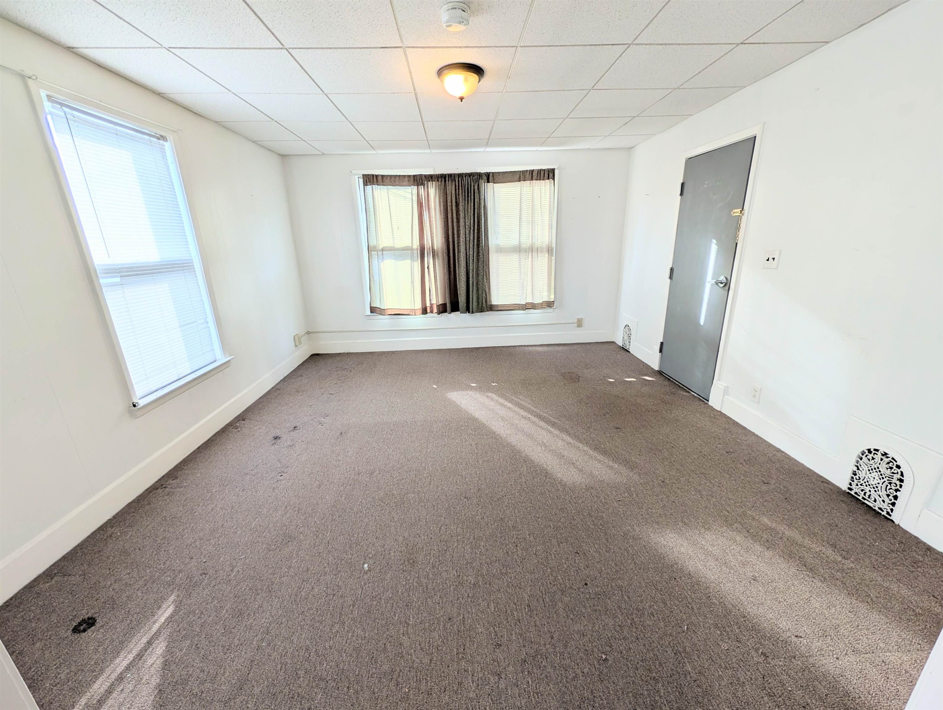 400 Cliff Street Property Photo 7