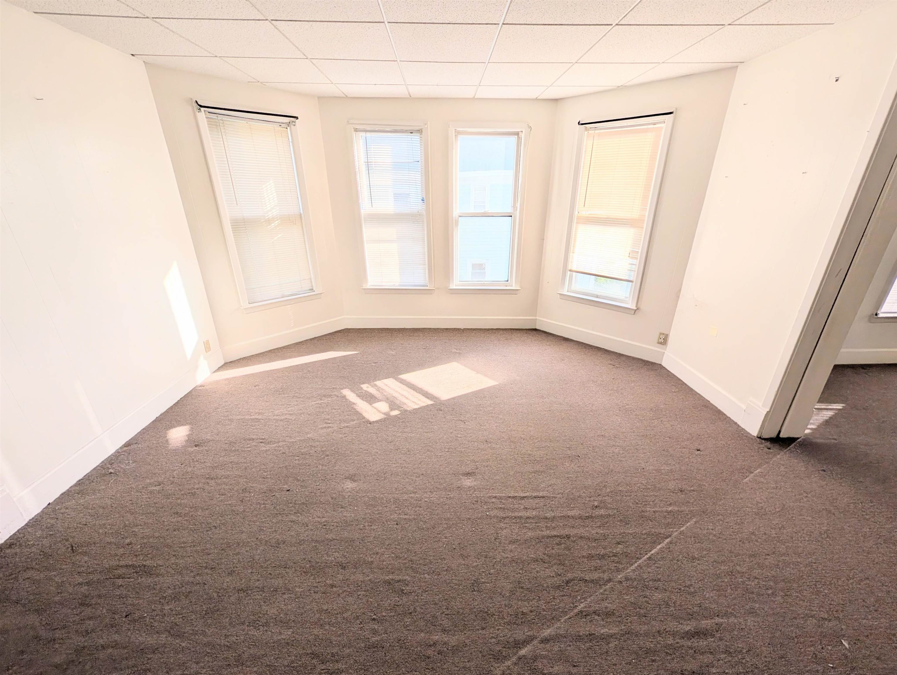 400 Cliff Street Property Photo 10