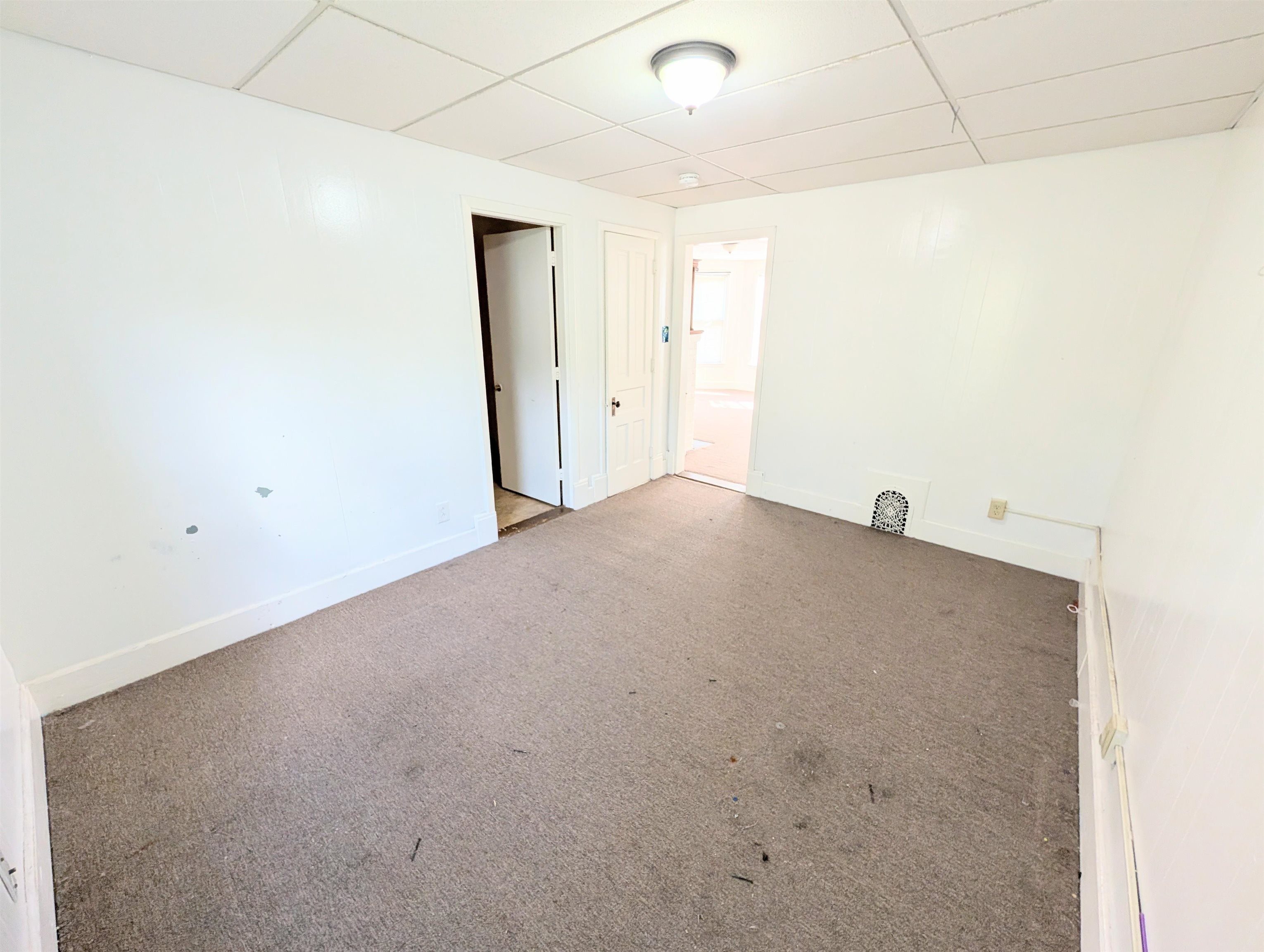 400 Cliff Street Property Photo 12