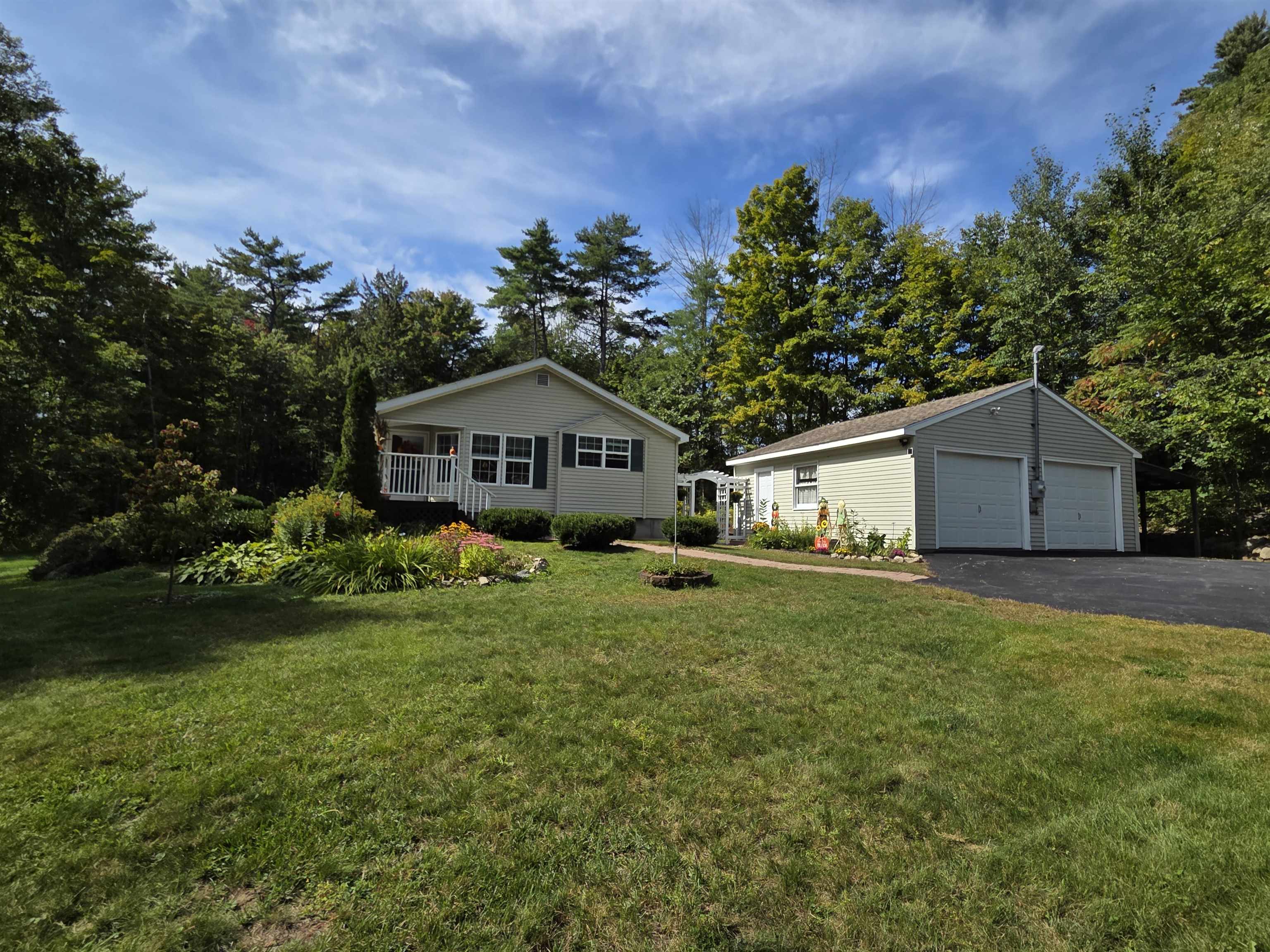 12 Perry Road Property Photo 4