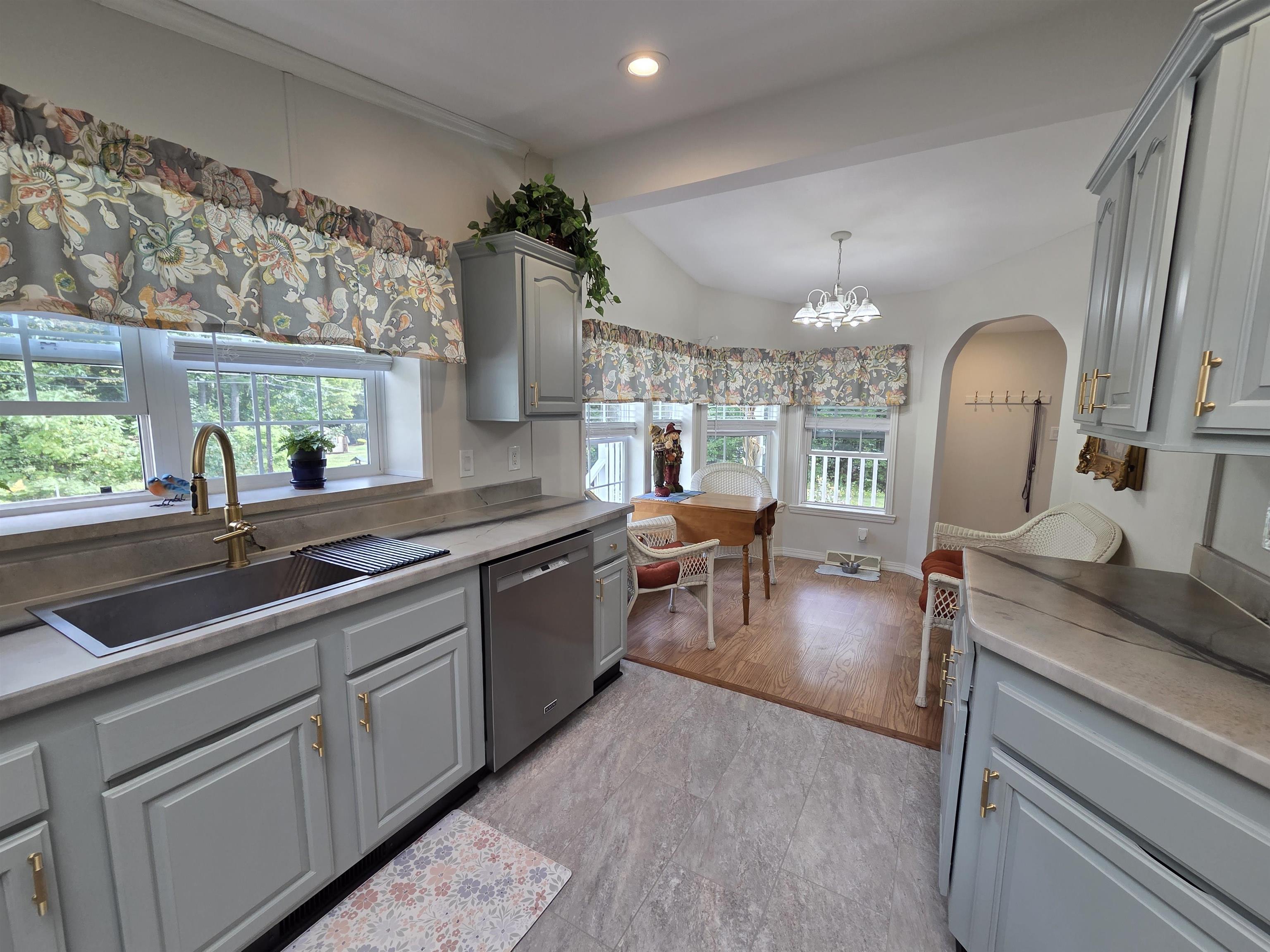 12 Perry Road Property Photo 10