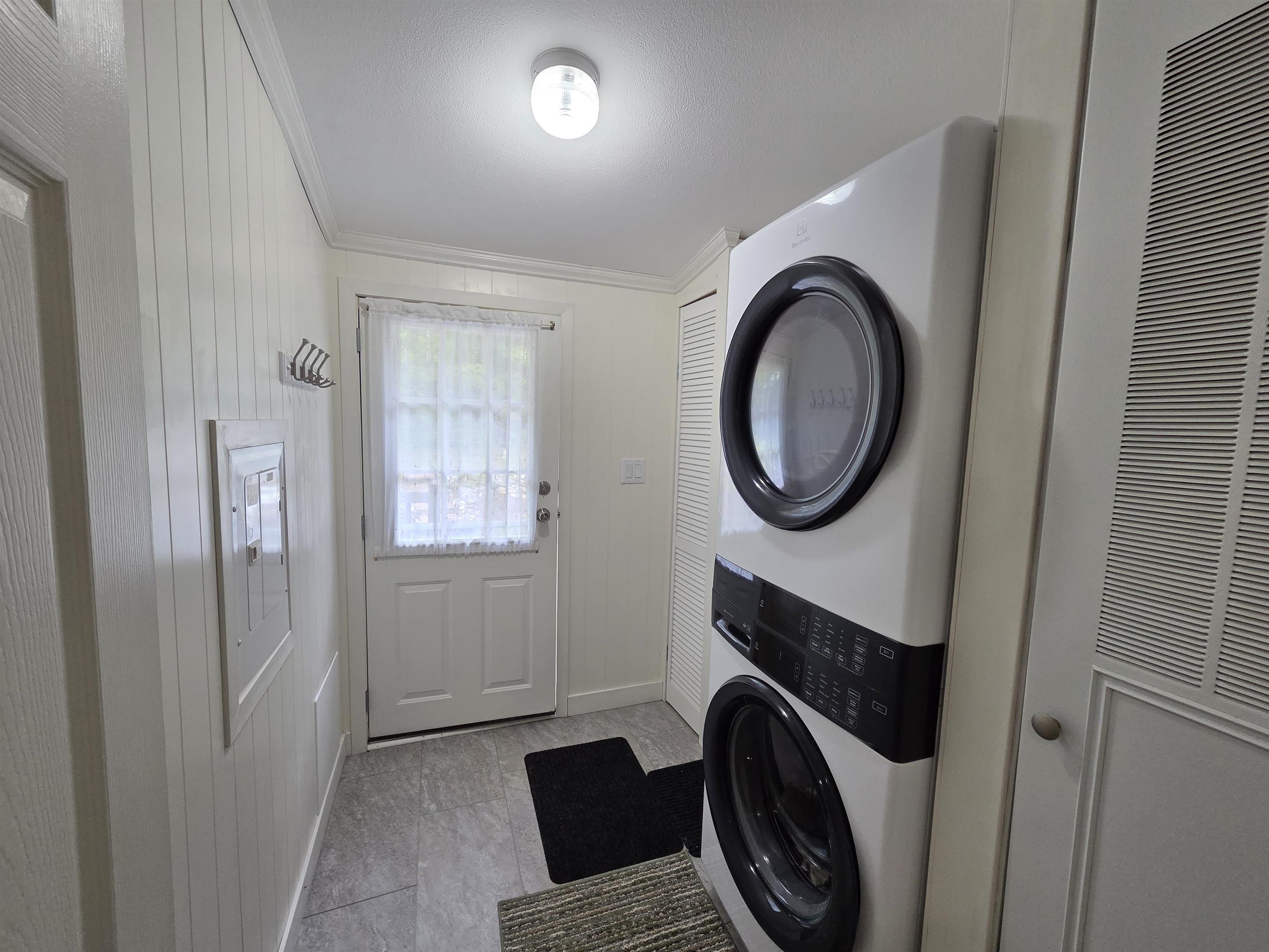 12 Perry Road Property Photo 23