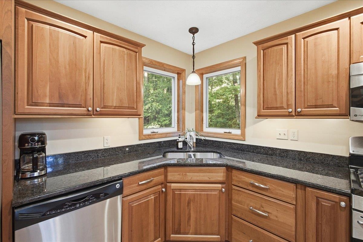 9 Walker Drive Property Photo 14