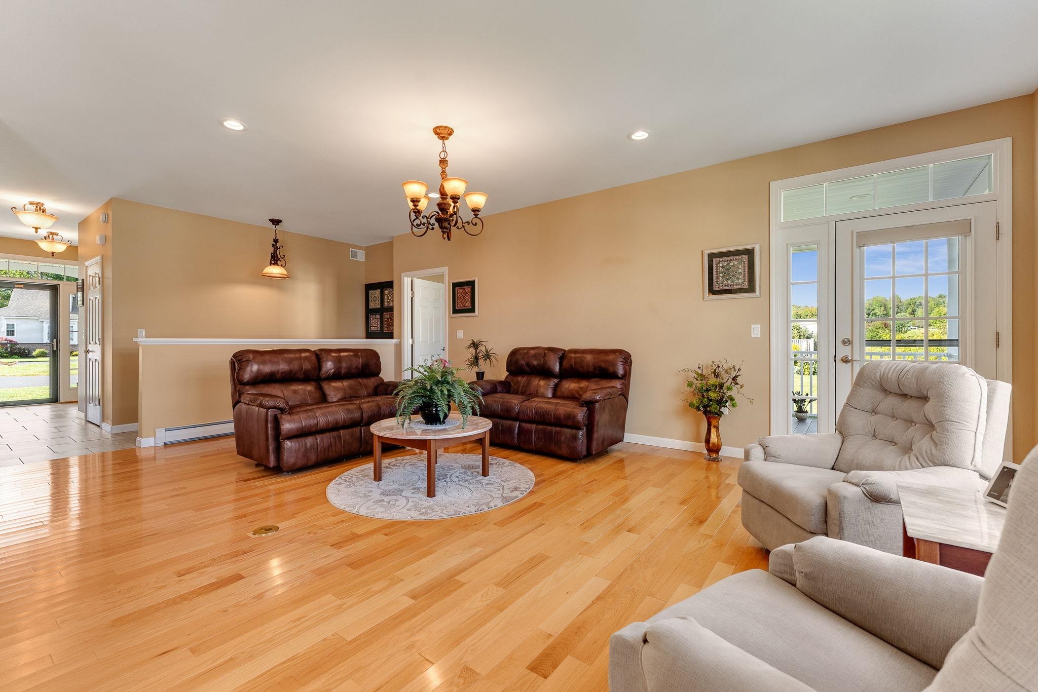 16 Chestnut Lane Property Photo 12