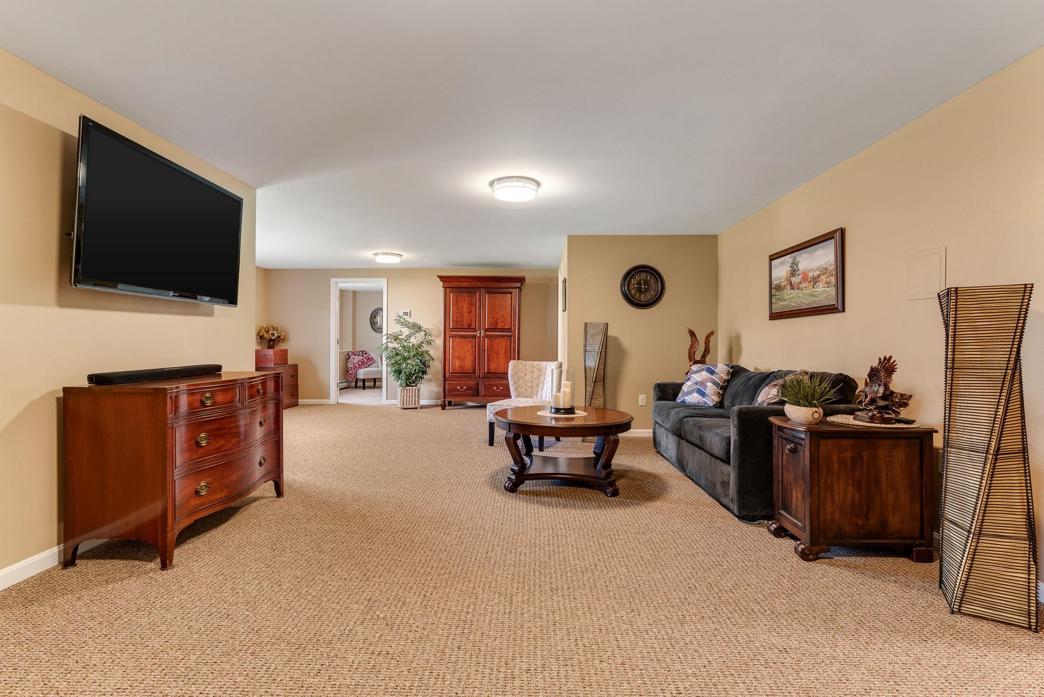 16 Chestnut Lane Property Photo 45