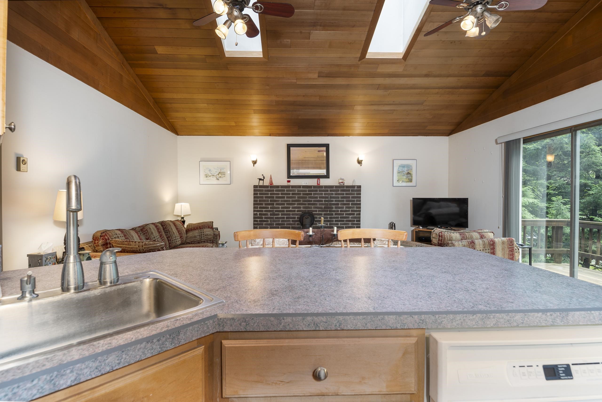 120 Rustic Drive Property Photo 12